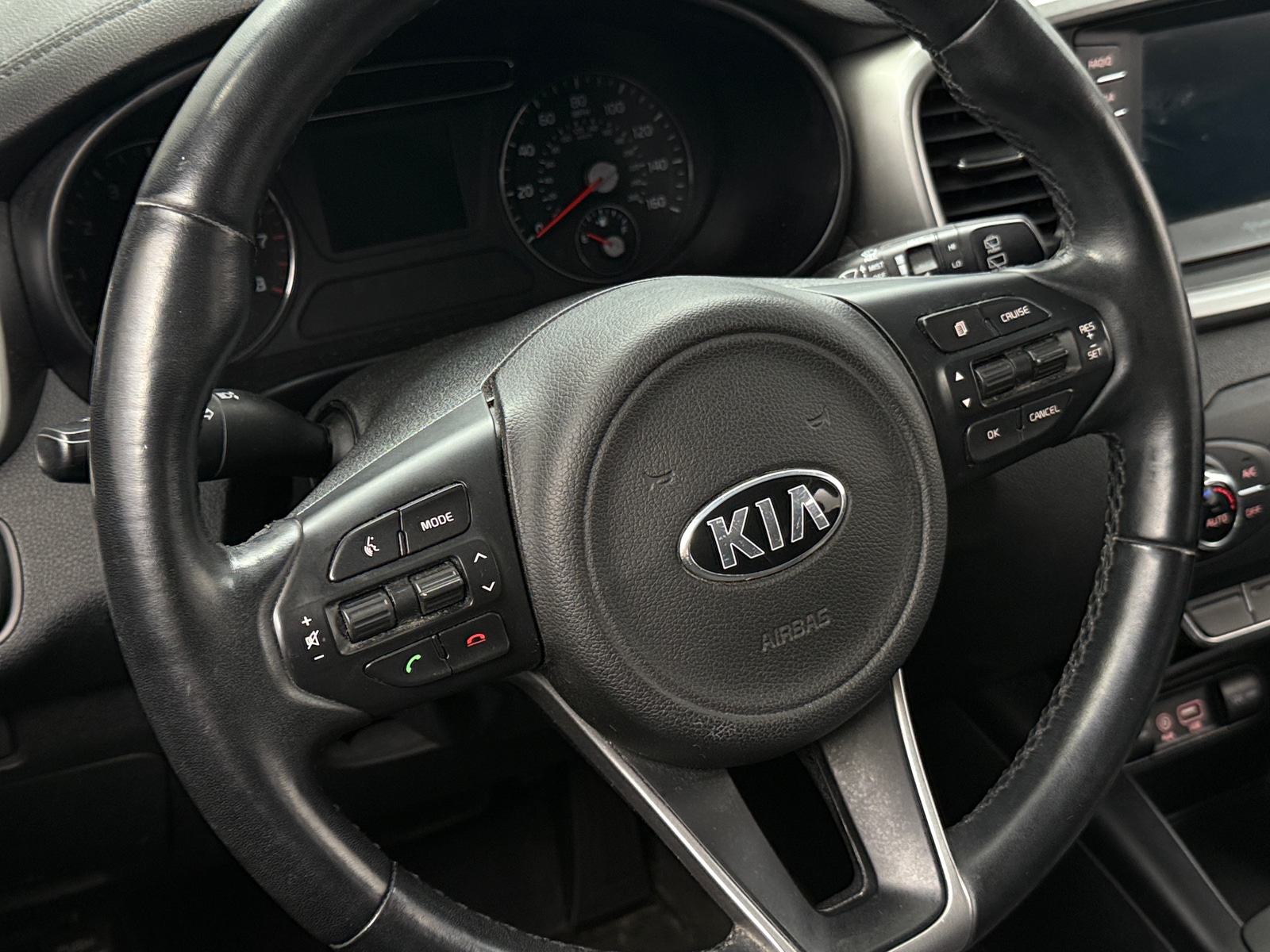 Thumbnail: 2017 Kia Sorento - 5