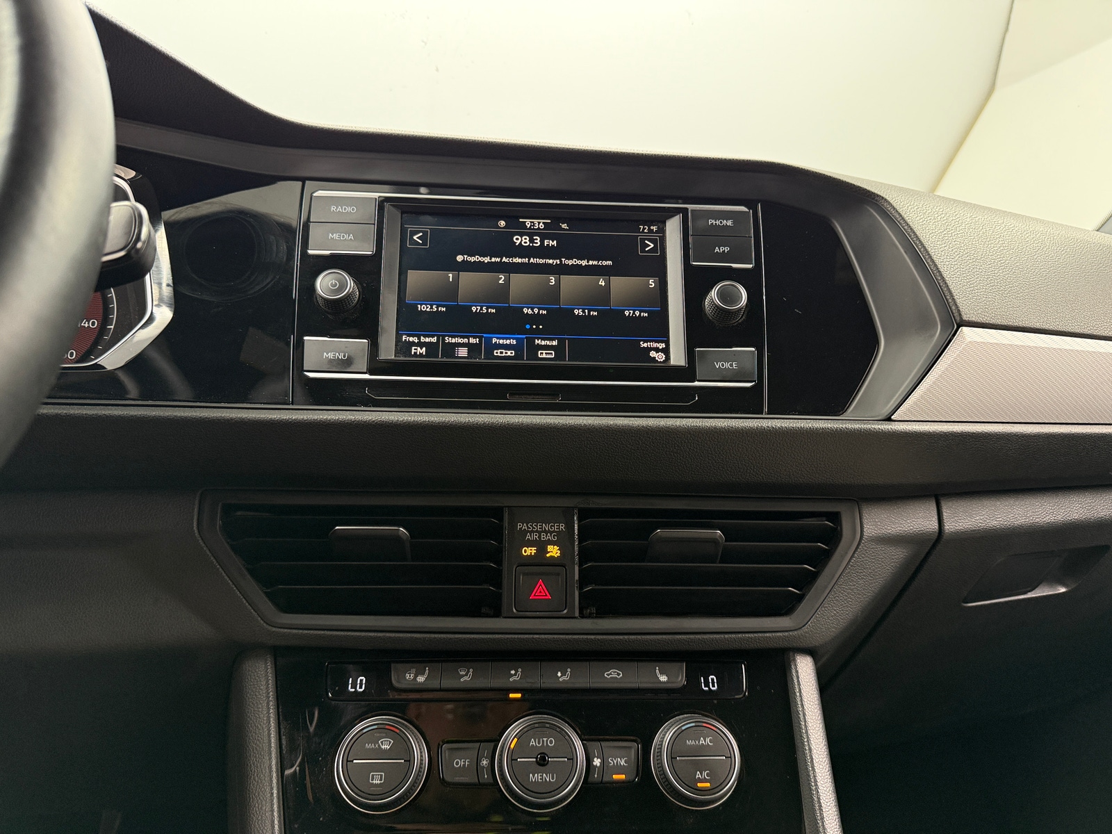 Thumbnail: 2020 Volkswagen Jetta - 3