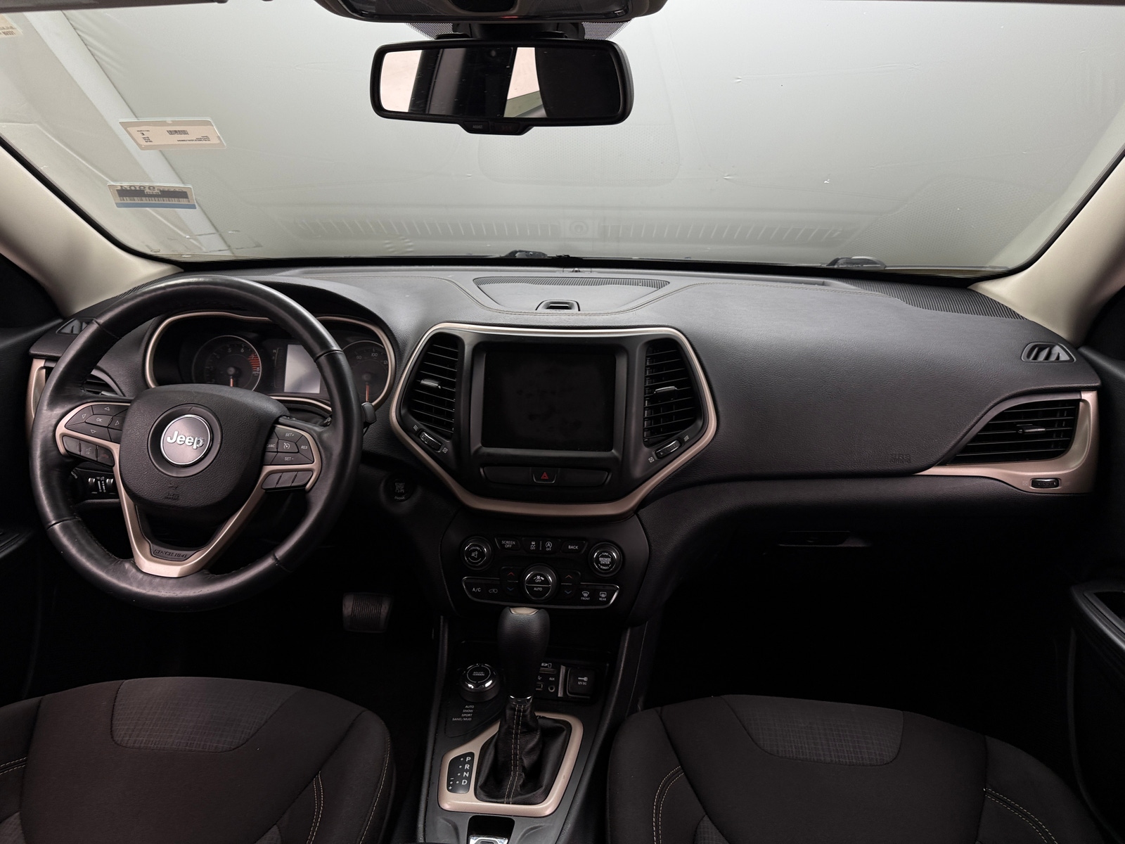 Thumbnail: 2016 Jeep Cherokee - 3
