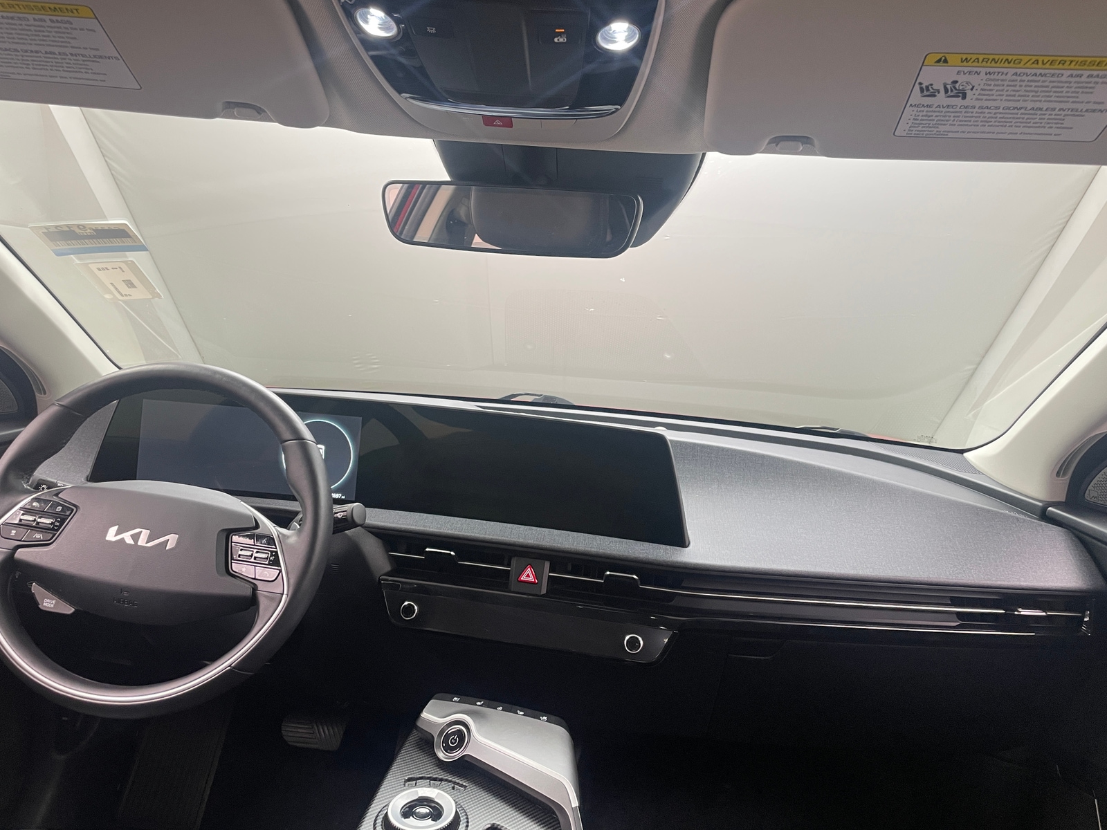 Thumbnail: 2023 Kia EV6 - 2