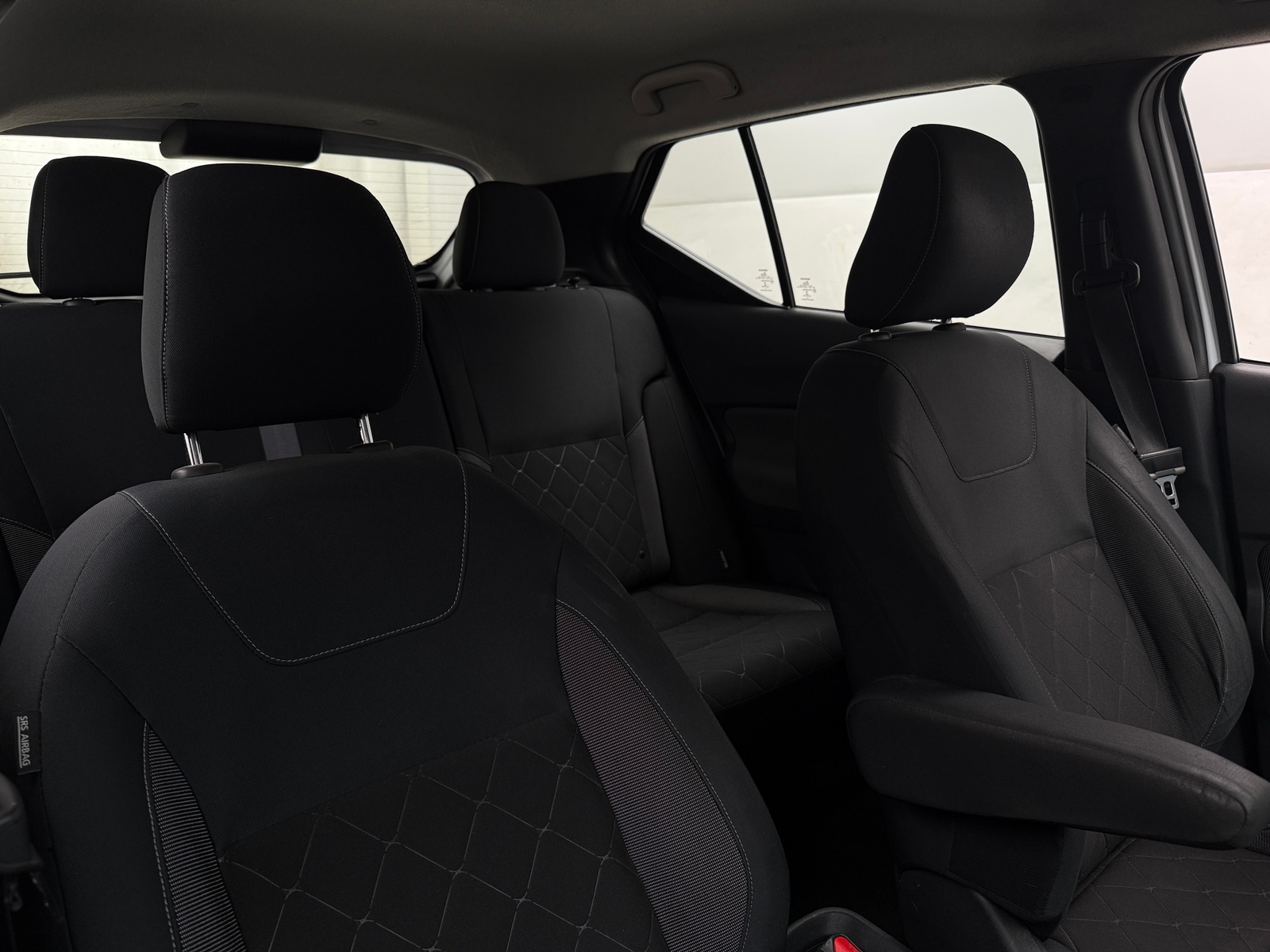 Thumbnail: 2020 Nissan Kicks - 2