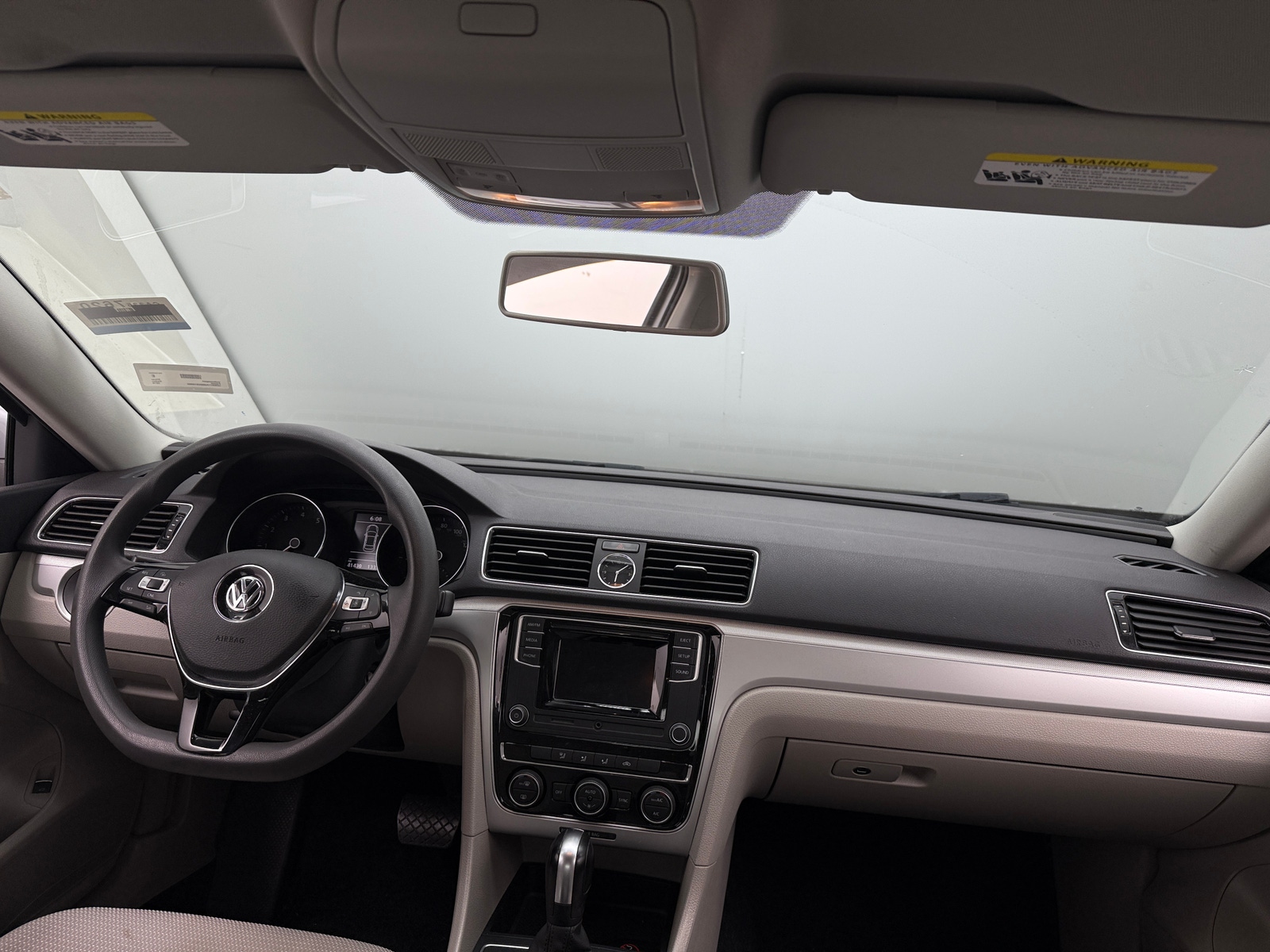 Thumbnail: 2016 Volkswagen Passat - 3