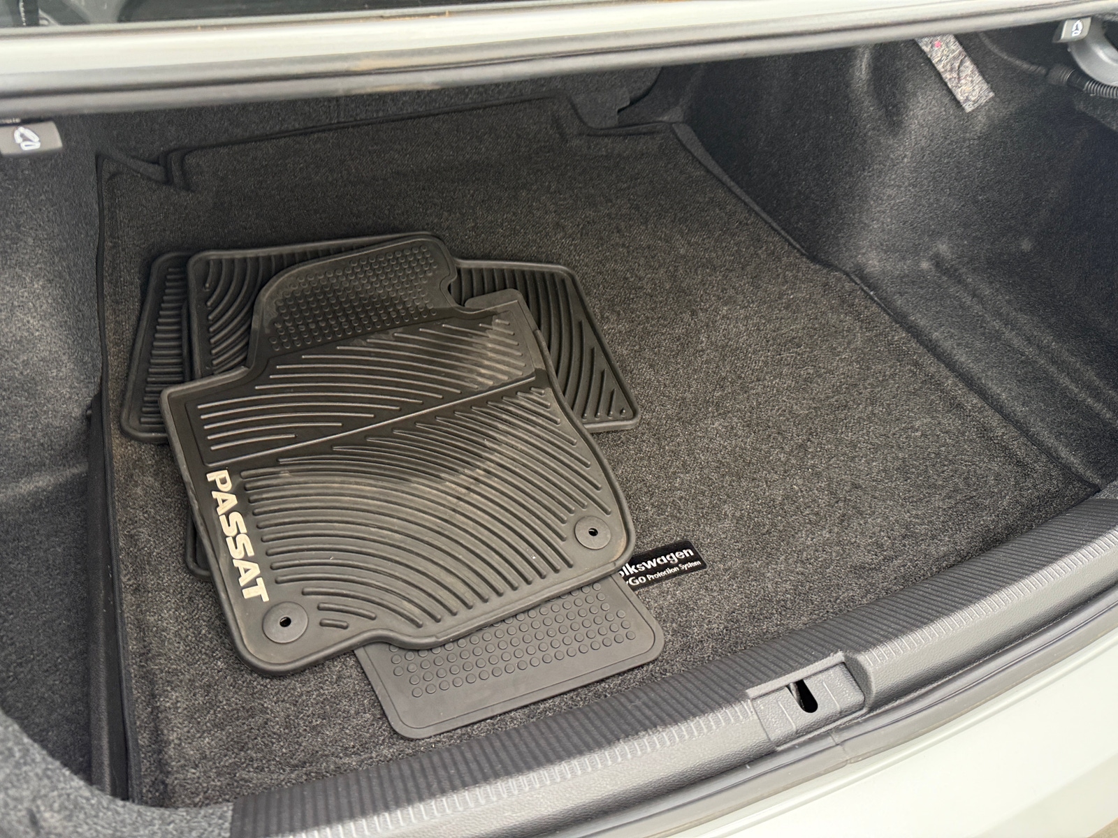 Thumbnail: 2016 Volkswagen Passat - 7
