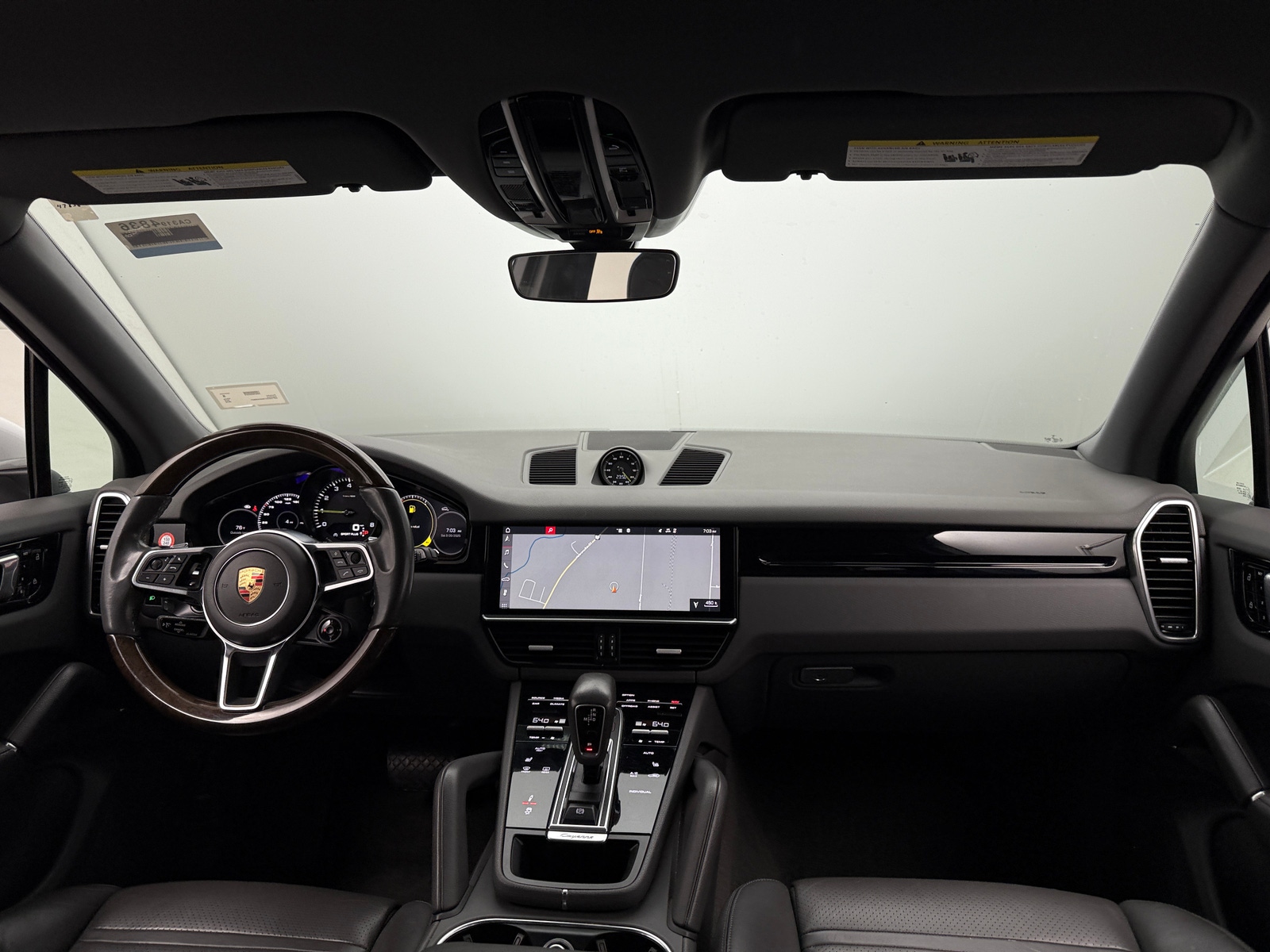 Thumbnail: 2019 Porsche Cayenne - 2