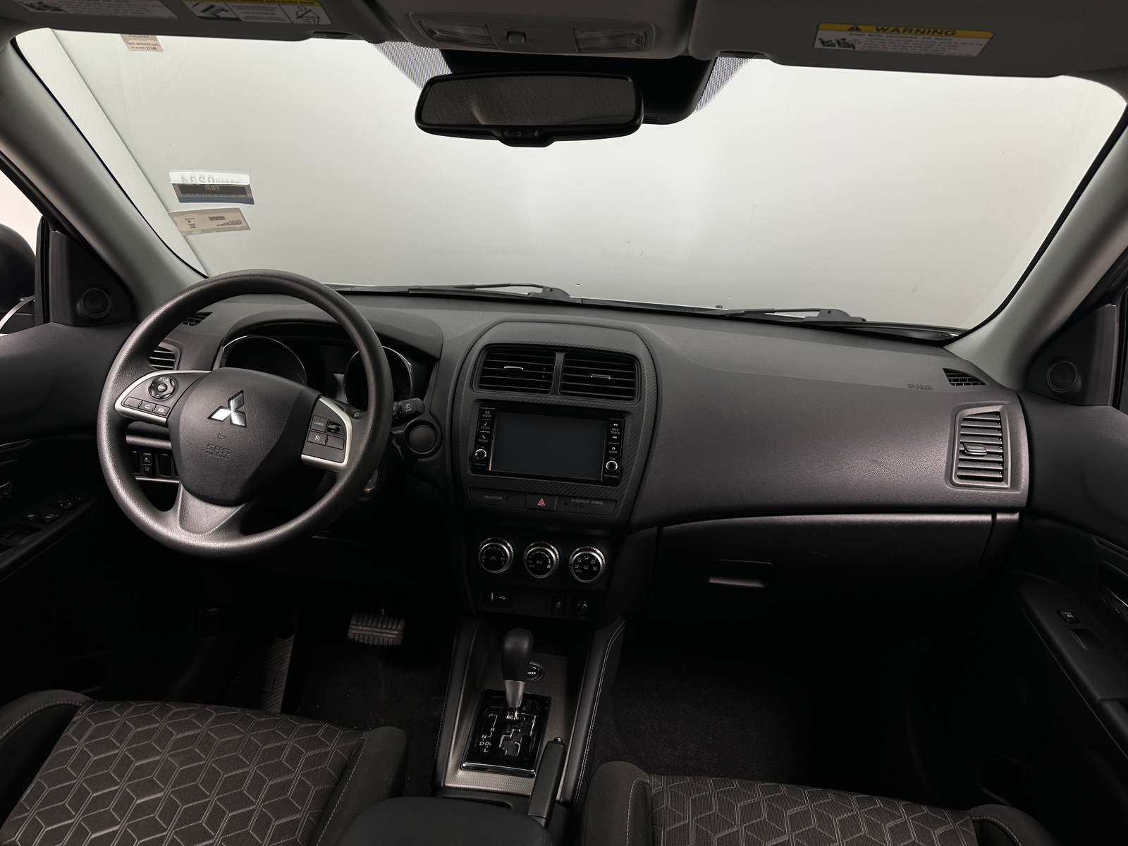 Thumbnail: 2024 Mitsubishi Outlander Sport - 3