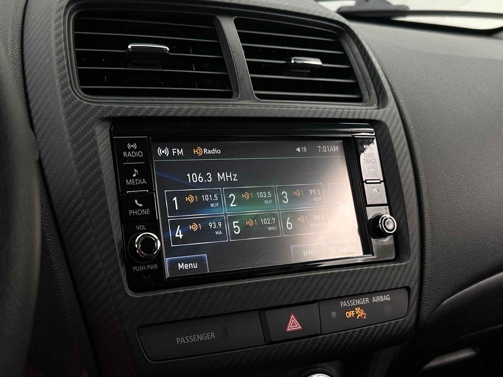 Thumbnail: 2024 Mitsubishi Outlander Sport - 4