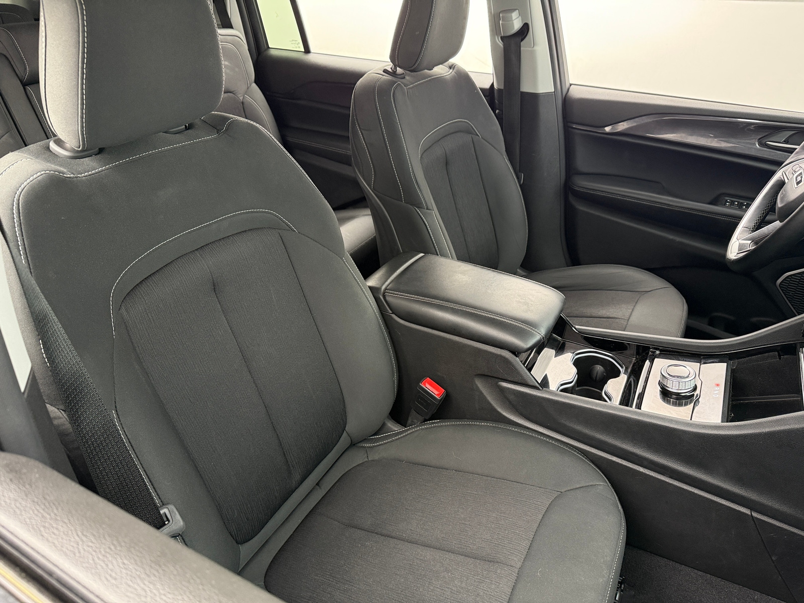 Thumbnail: 2021 Jeep Grand Cherokee L - 2