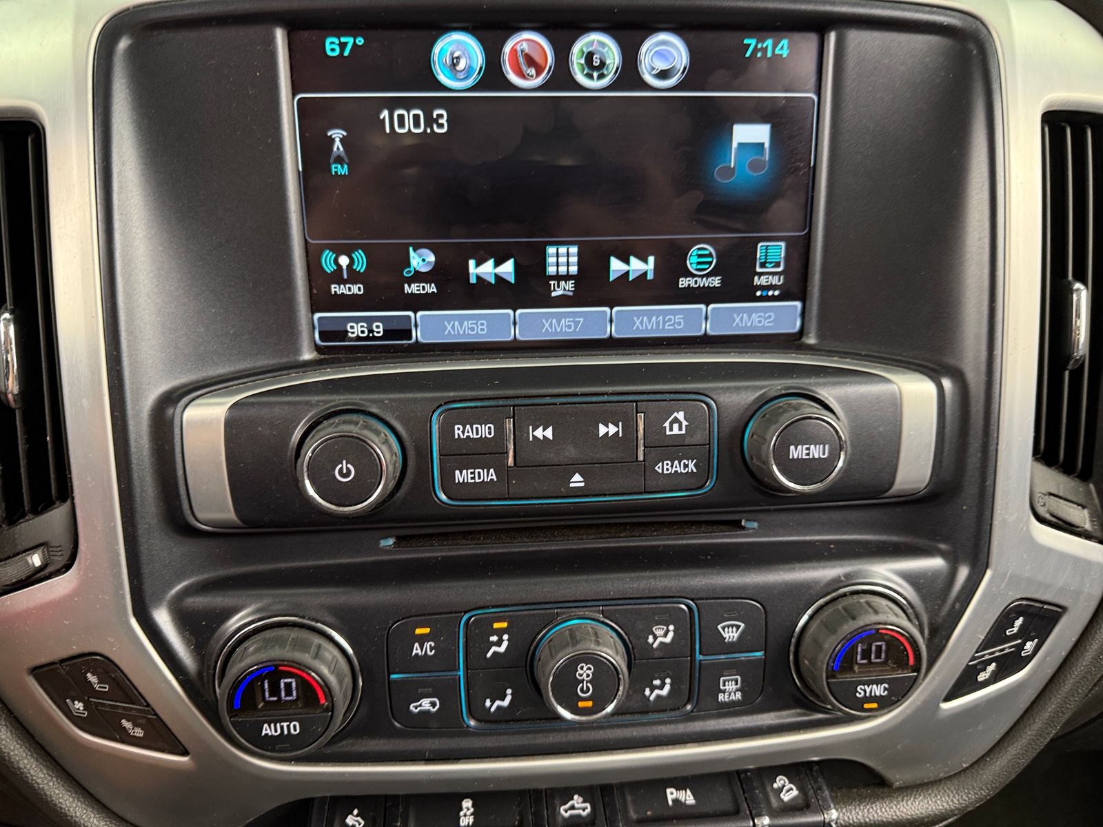 Thumbnail: 2017 GMC Sierra 2500 - 3