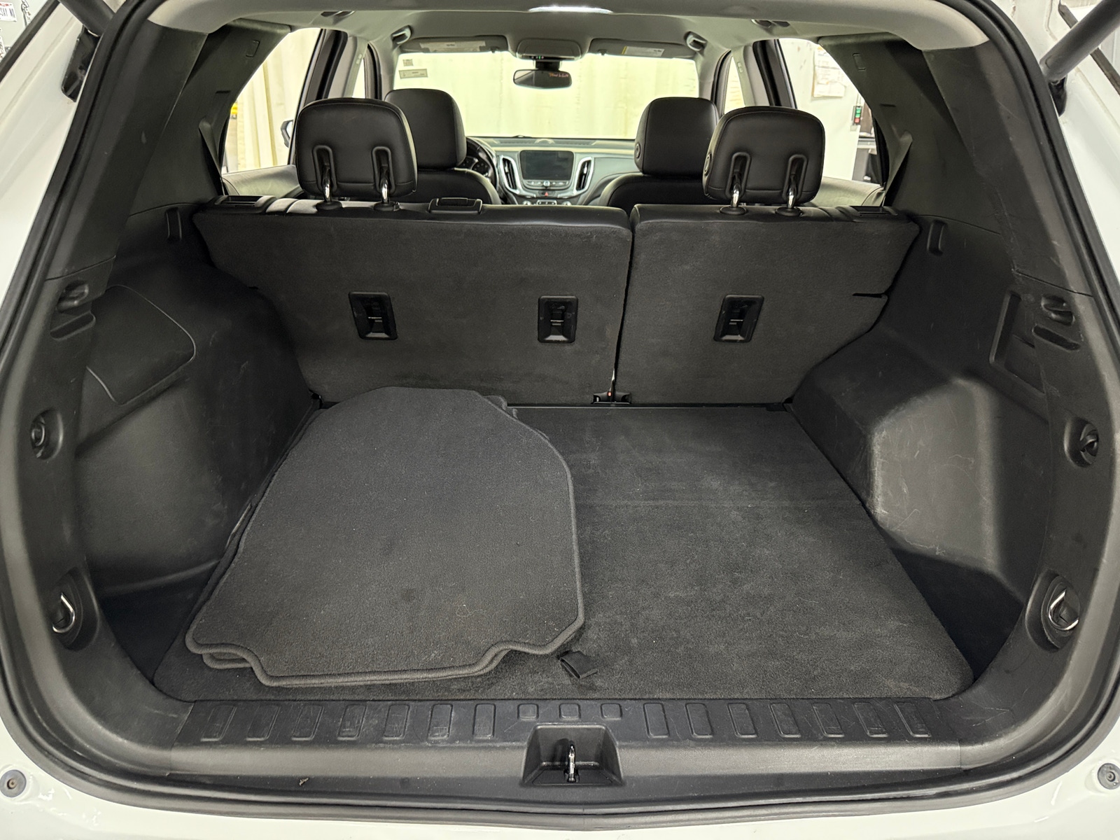 Thumbnail: 2020 Chevrolet Equinox - 6