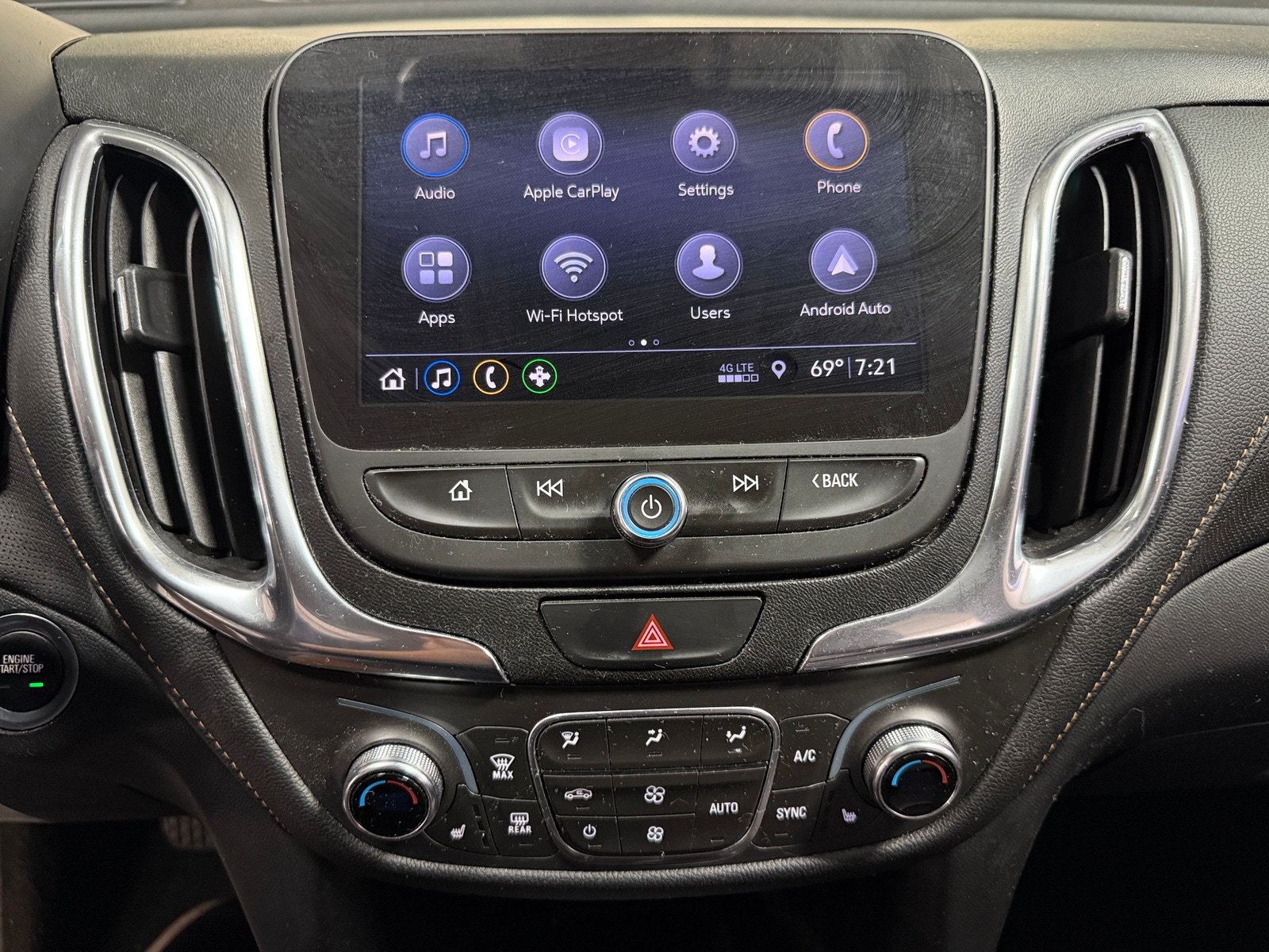 Thumbnail: 2020 Chevrolet Equinox - 3