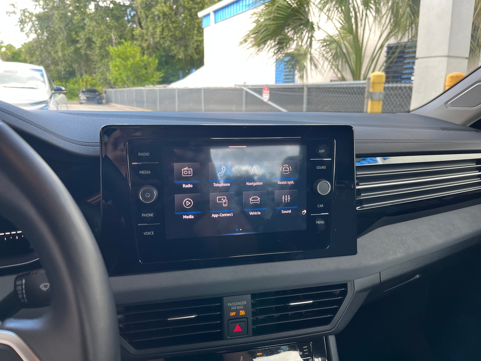 Thumbnail: 2025 Volkswagen Jetta - 4