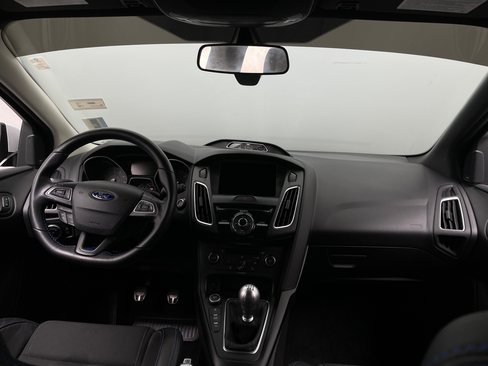Thumbnail: 2016 Ford Focus - 2