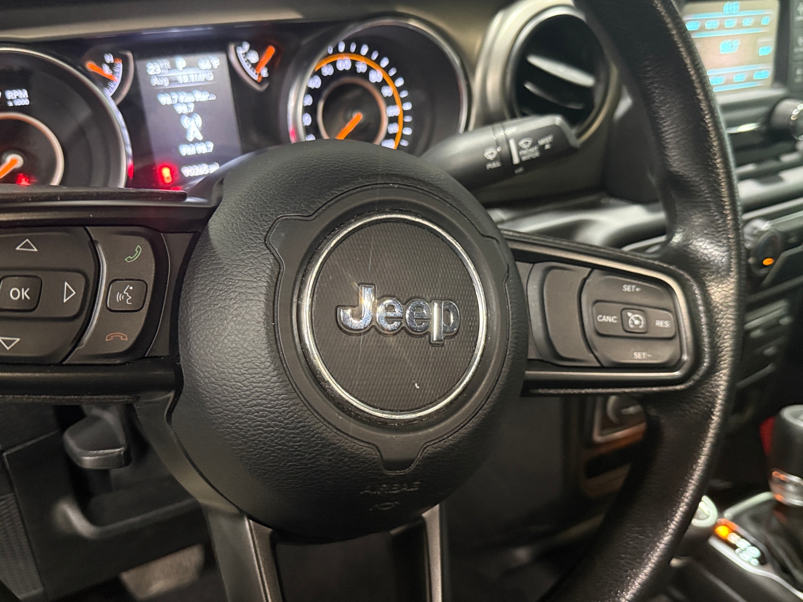 Thumbnail: 2021 Jeep Gladiator - 5