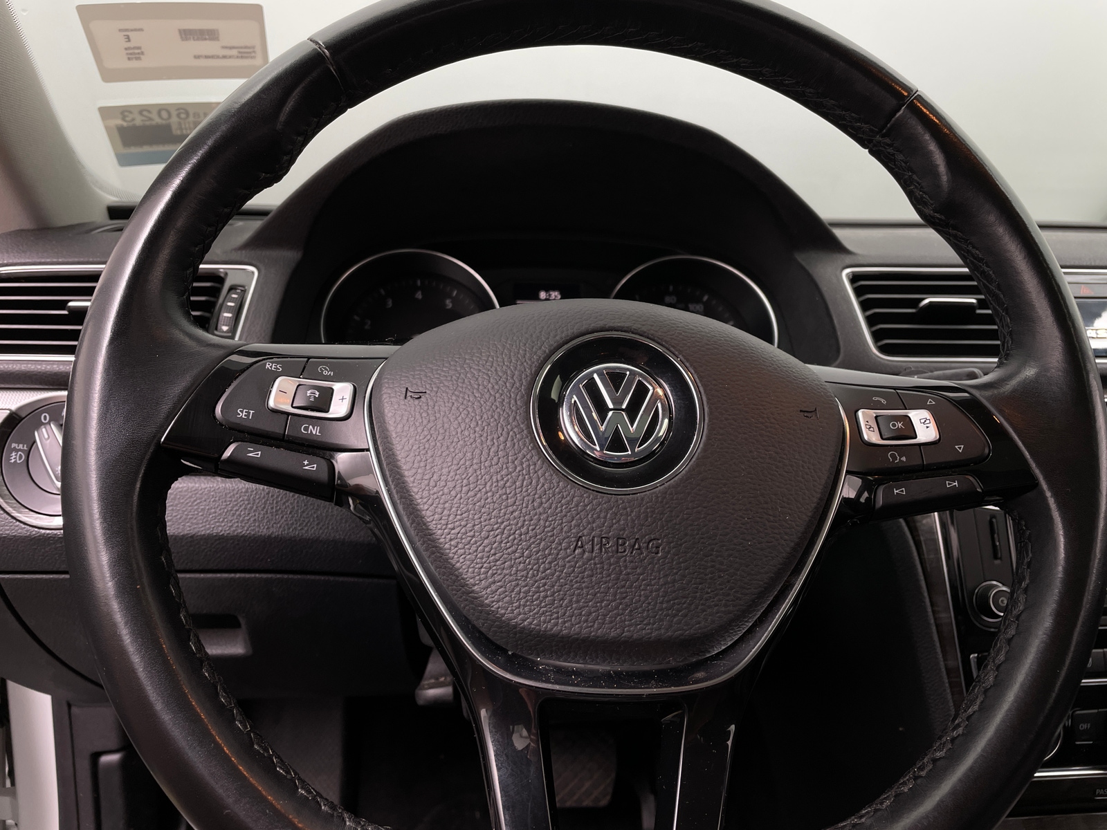 Thumbnail: 2018 Volkswagen Passat - 4