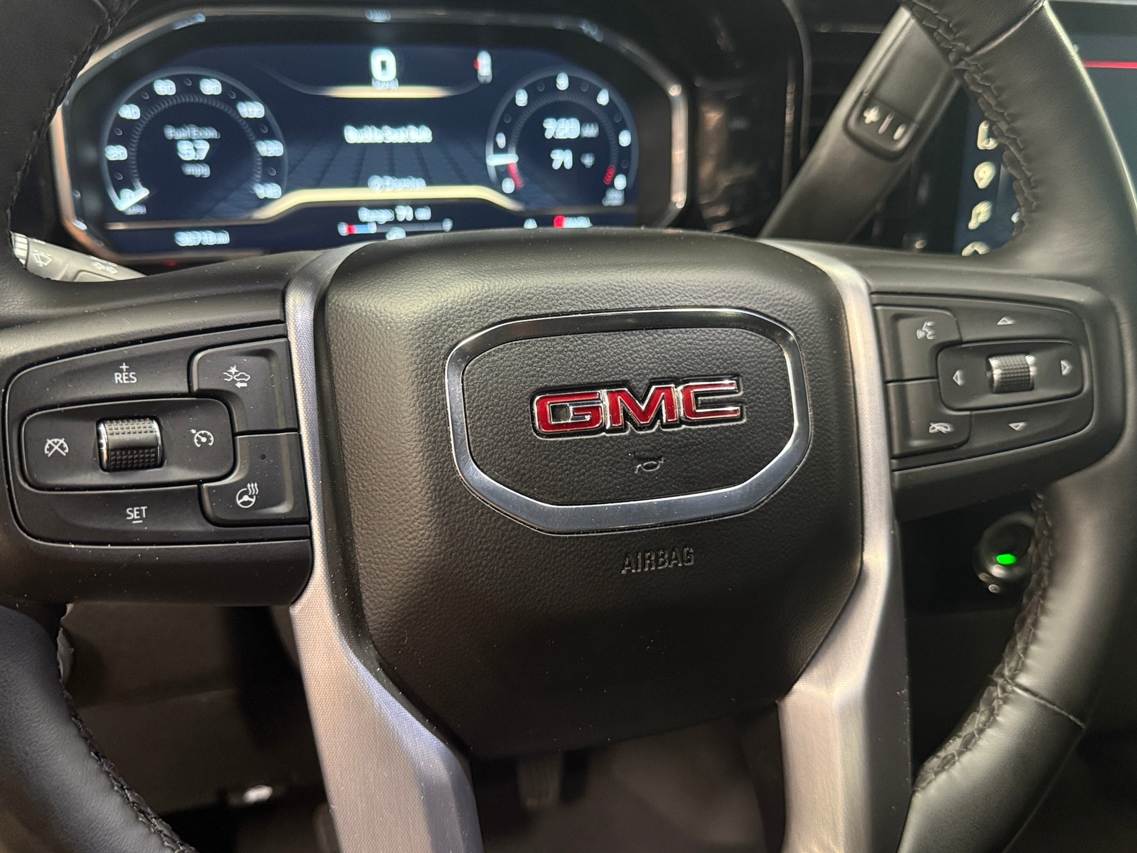 Thumbnail: 2023 GMC Sierra 1500 - 5