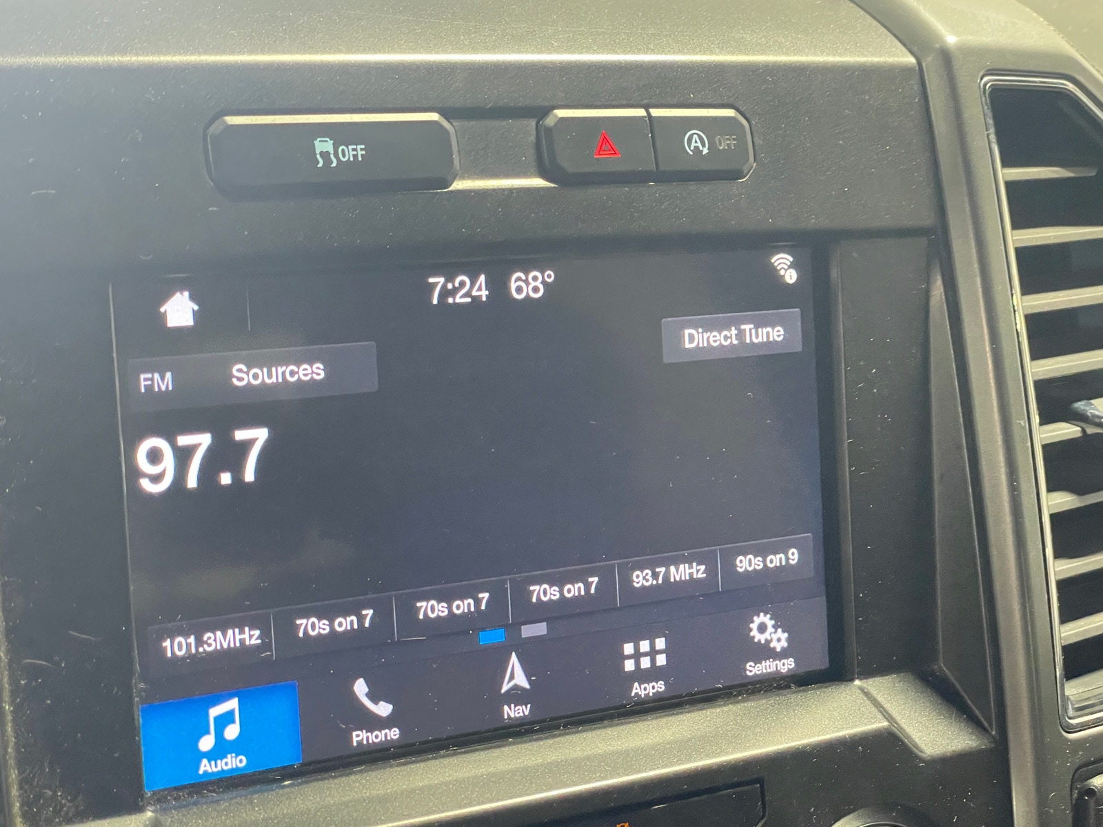 Thumbnail: 2019 Ford Econoline - 4