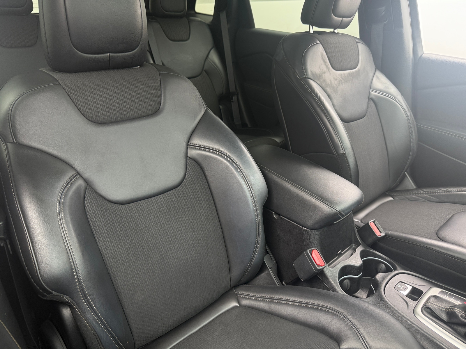 Thumbnail: 2018 Jeep Cherokee - 2