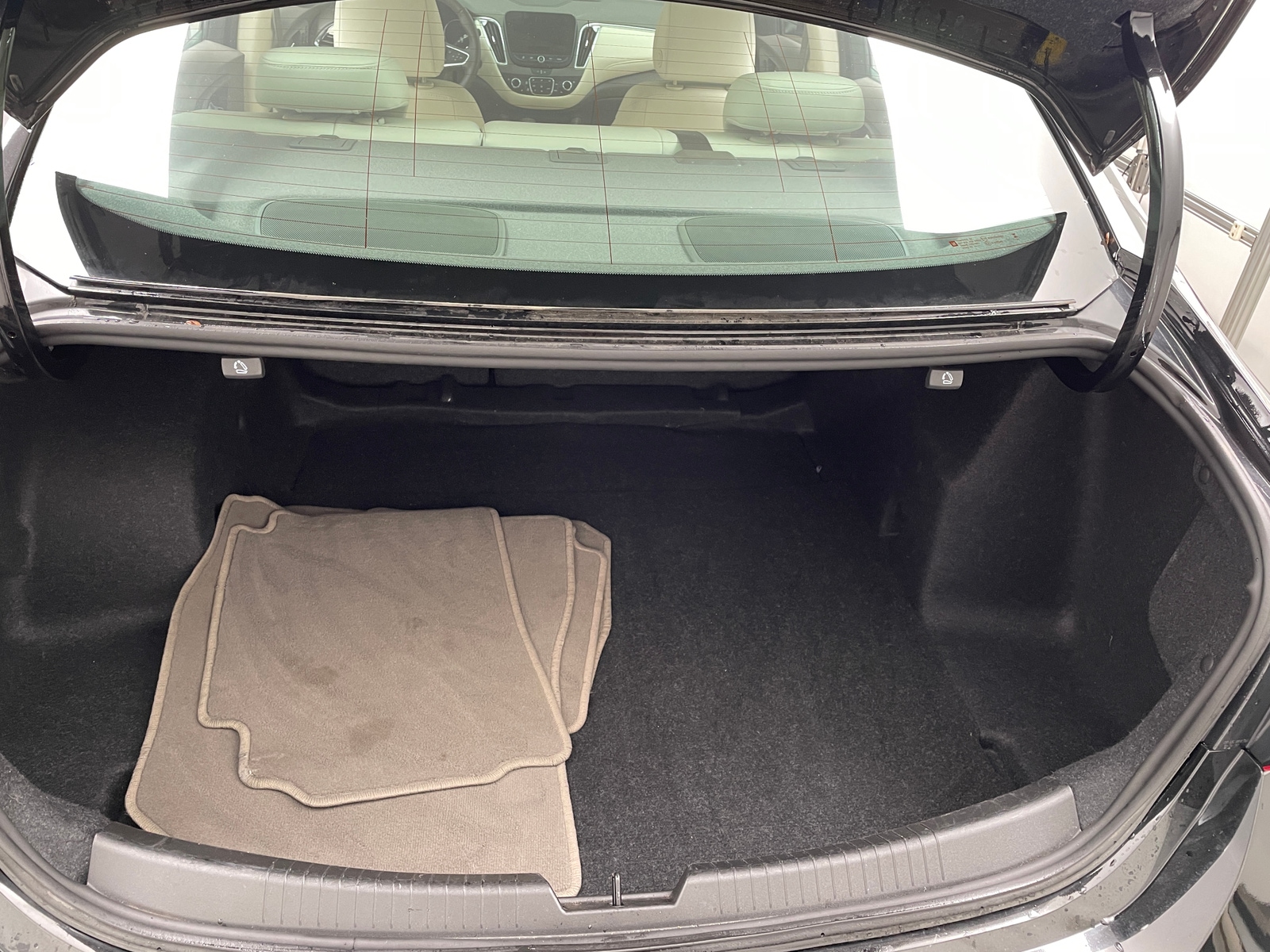 Thumbnail: 2024 Chevrolet Malibu - 6