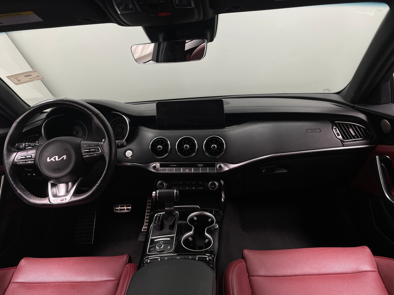 Thumbnail: 2022 Kia Stinger - 2