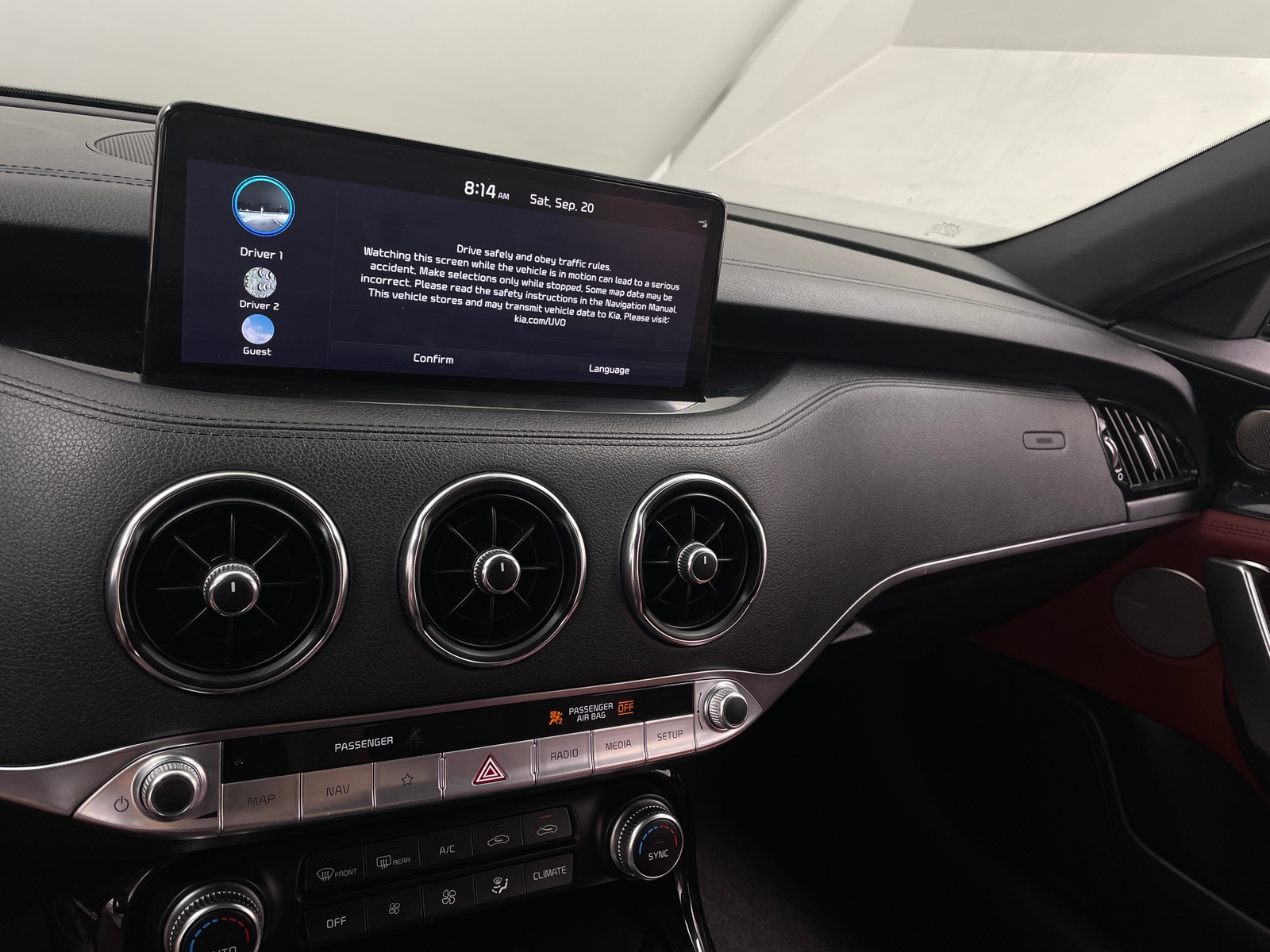 Thumbnail: 2022 Kia Stinger - 3