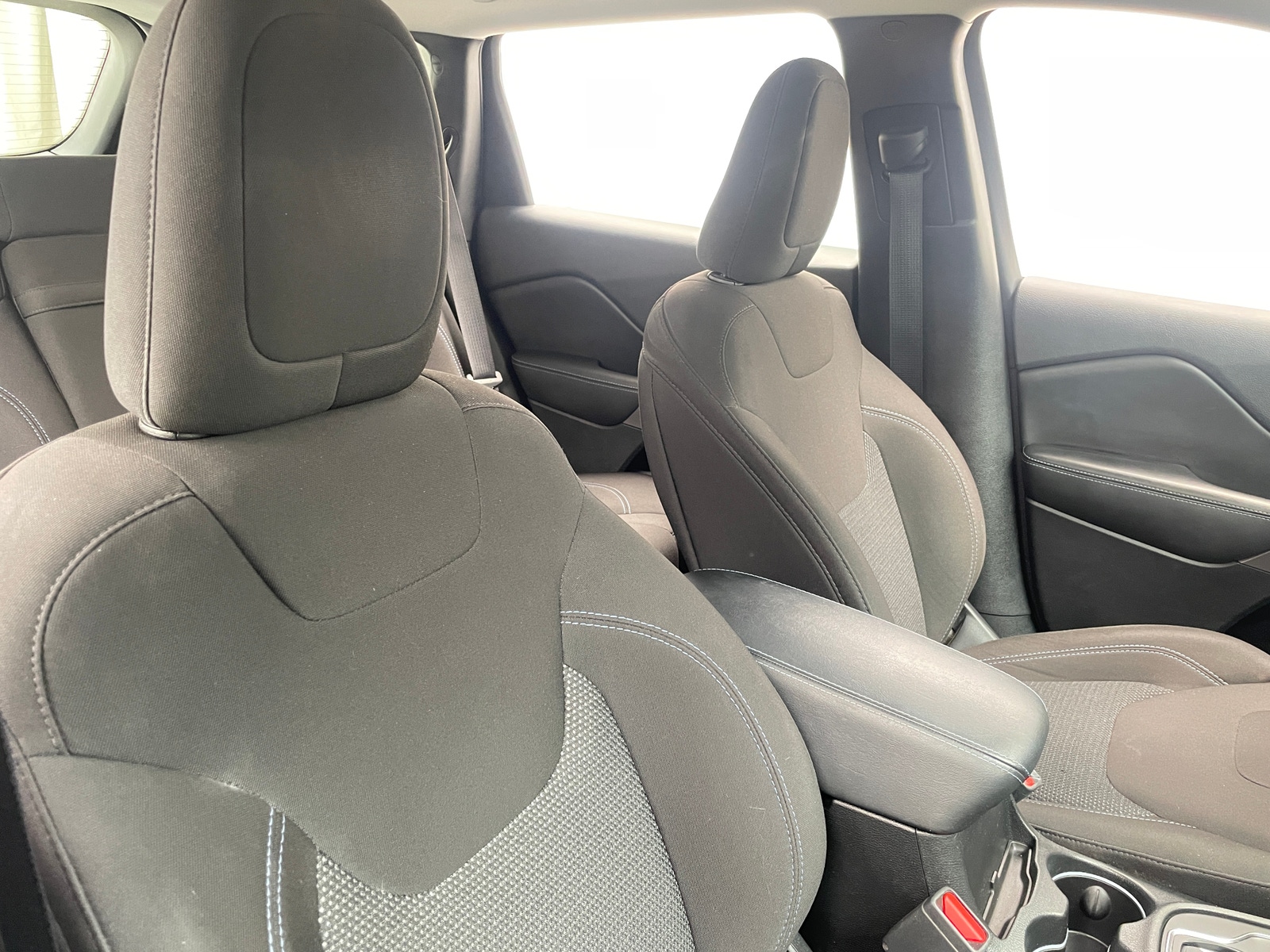 Thumbnail: 2019 Jeep Cherokee - 2