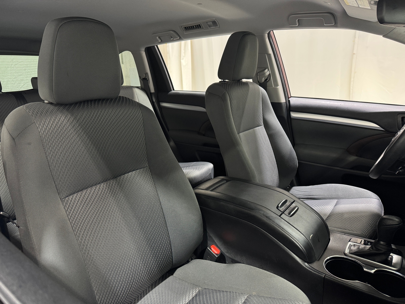 Thumbnail: 2018 Toyota Highlander - 2