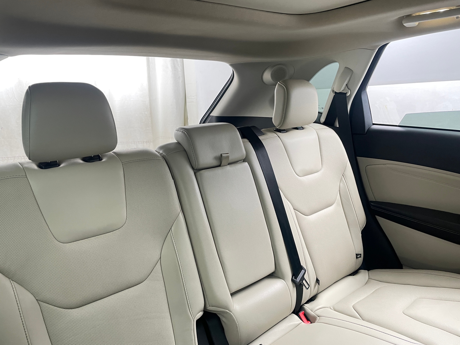 Thumbnail: 2019 Ford Edge - 5