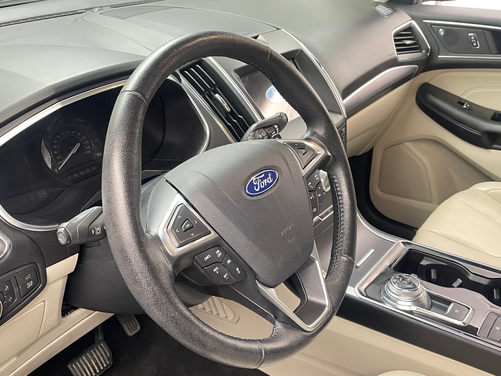 Thumbnail: 2019 Ford Edge - 4