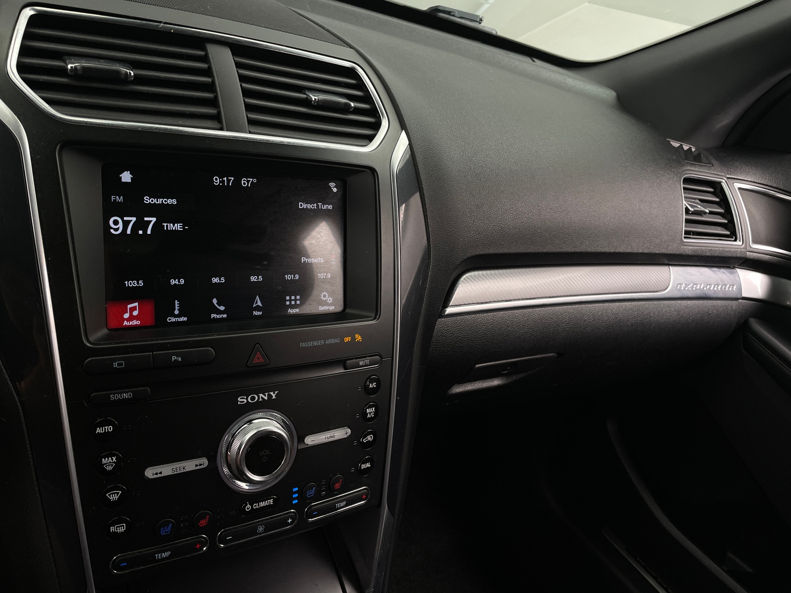 Thumbnail: 2019 Ford Explorer - 3