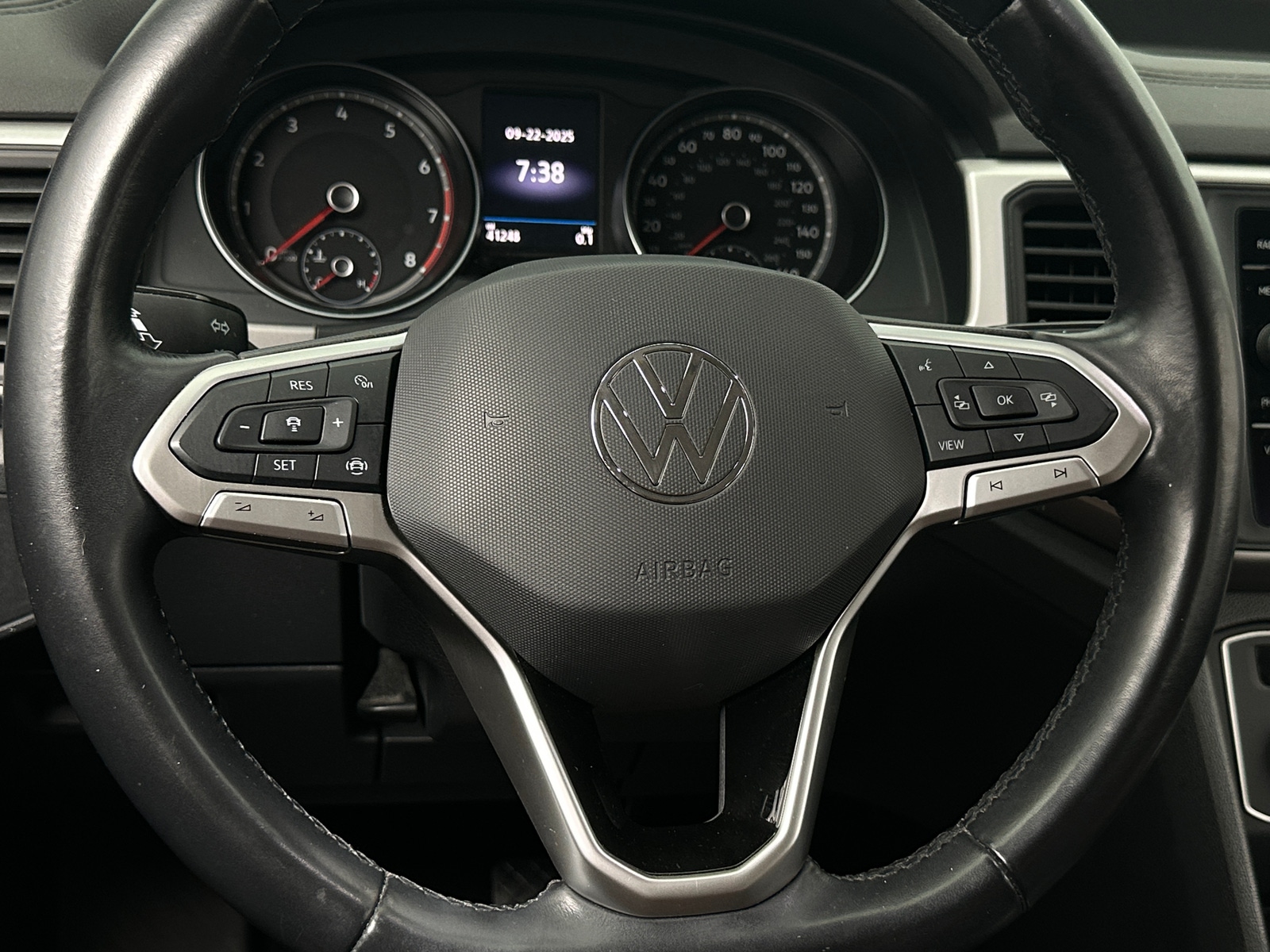 Thumbnail: 2021 Volkswagen Atlas - 4