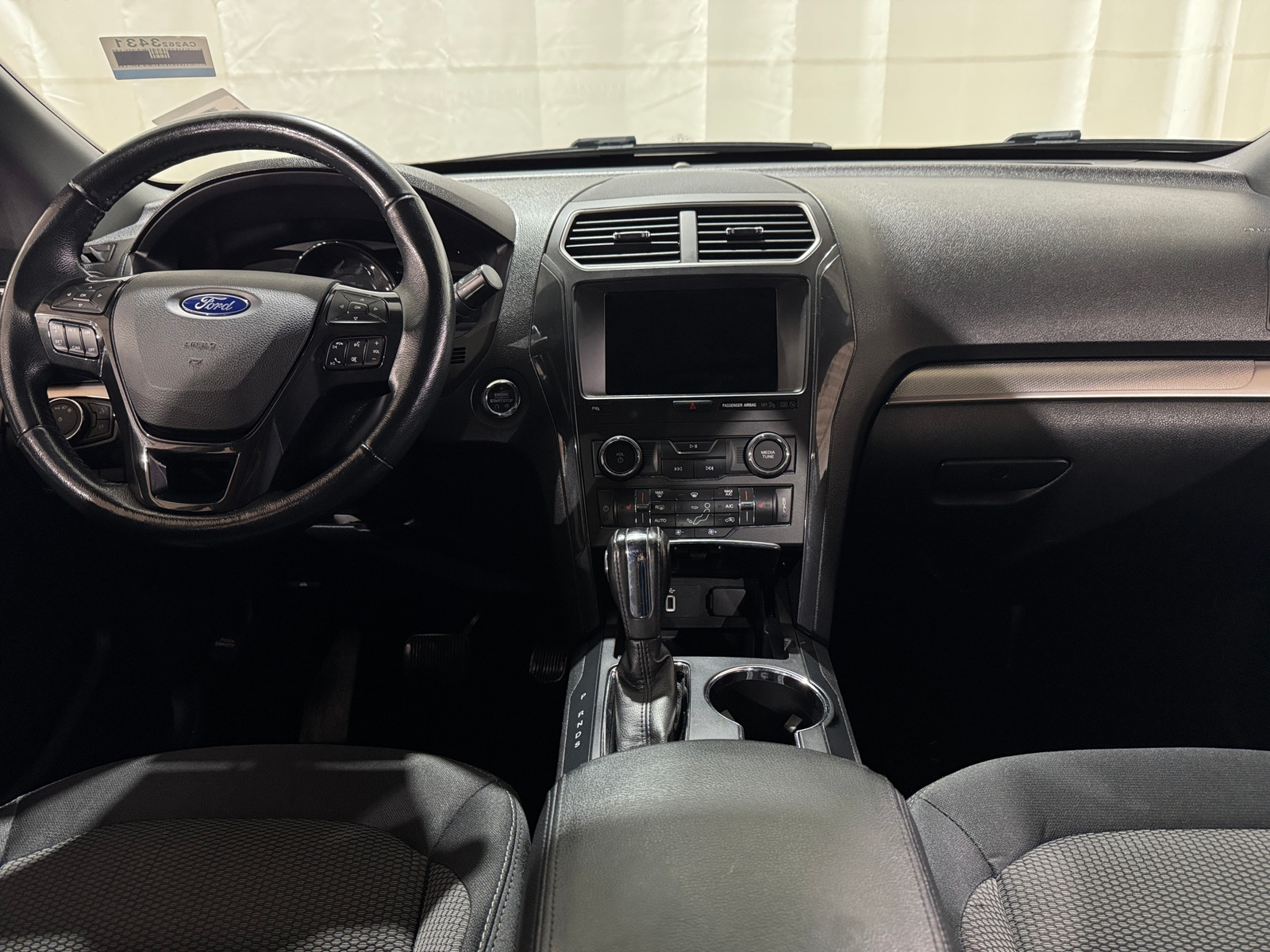 Thumbnail: 2018 Ford Explorer - 3