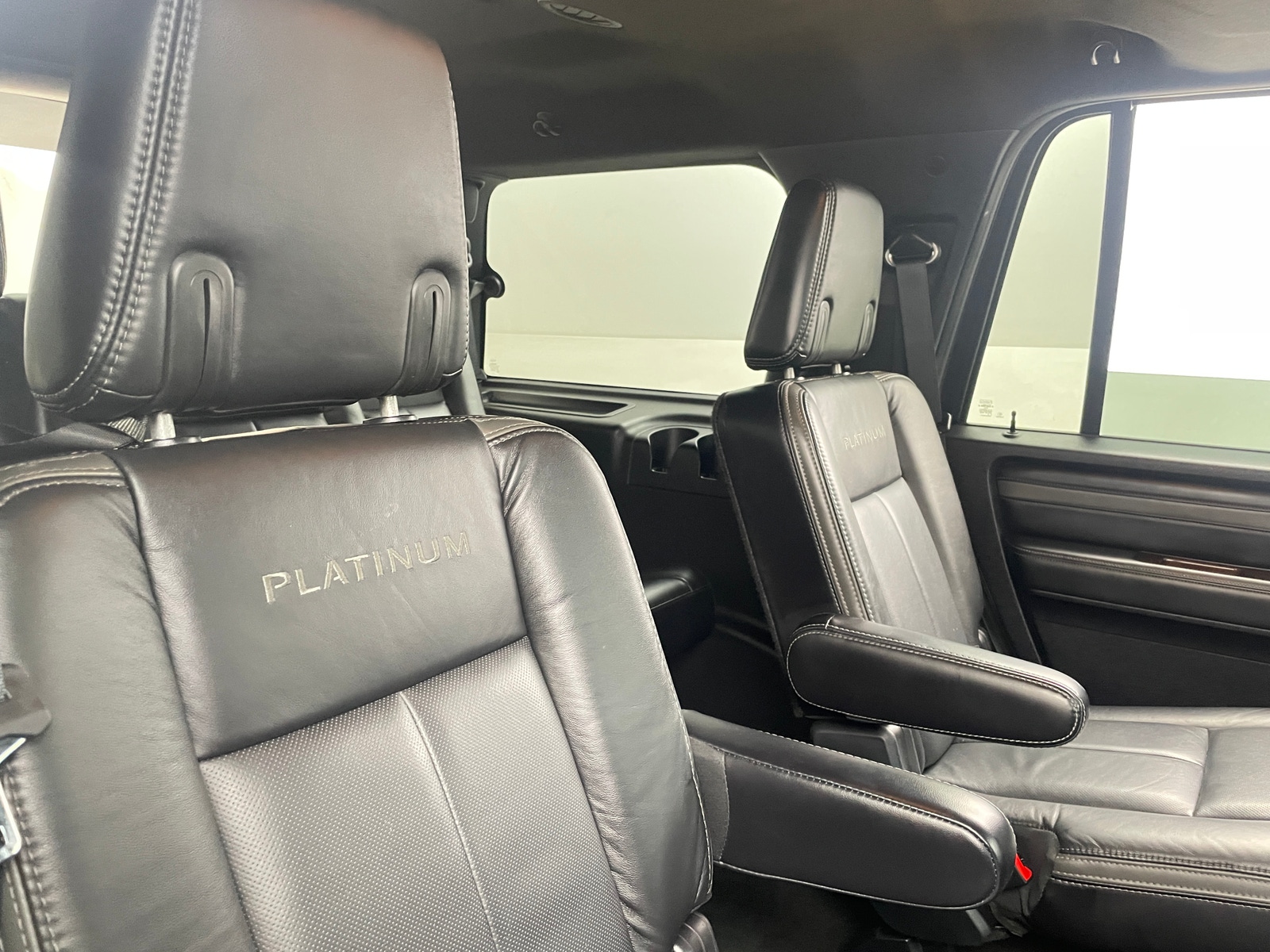 Thumbnail: 2016 Ford Expedition - 5