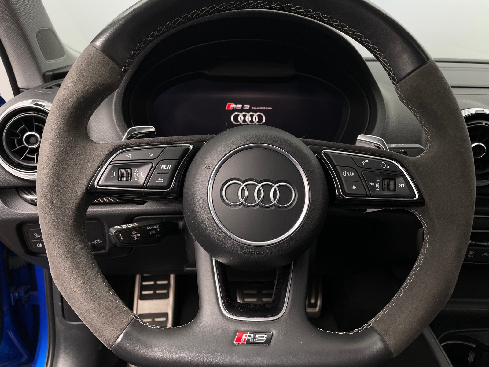 Thumbnail: 2018 Audi RS 3 - 4