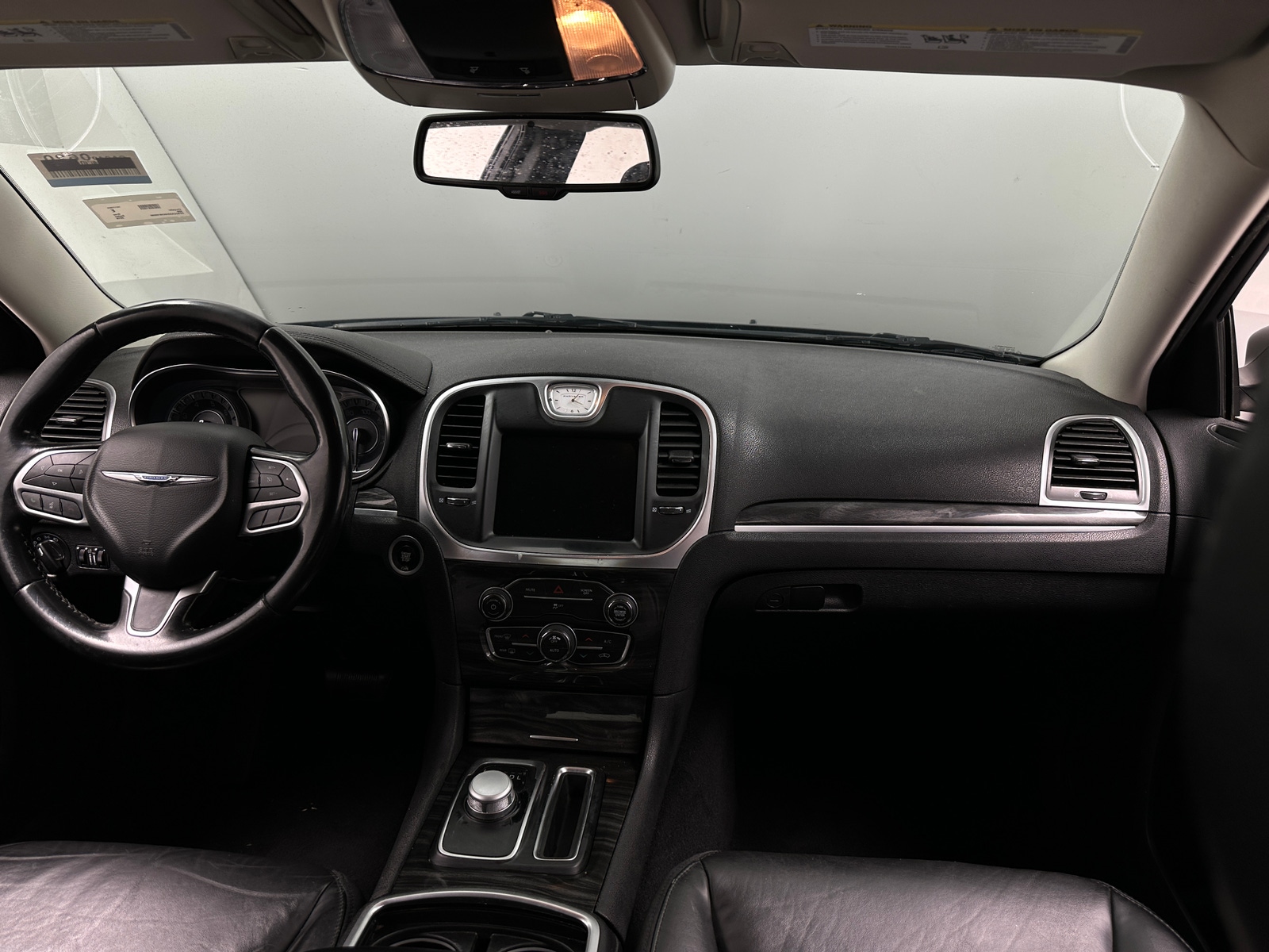 Thumbnail: 2019 Chrysler 300 - 2