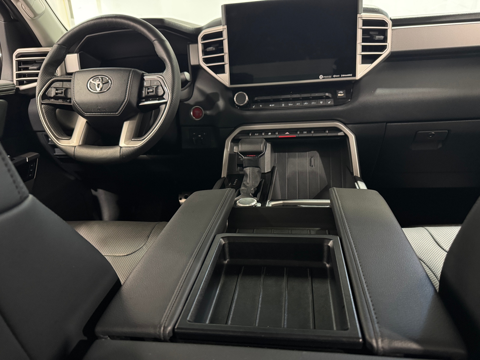 Thumbnail: 2024 Toyota Tundra - 2