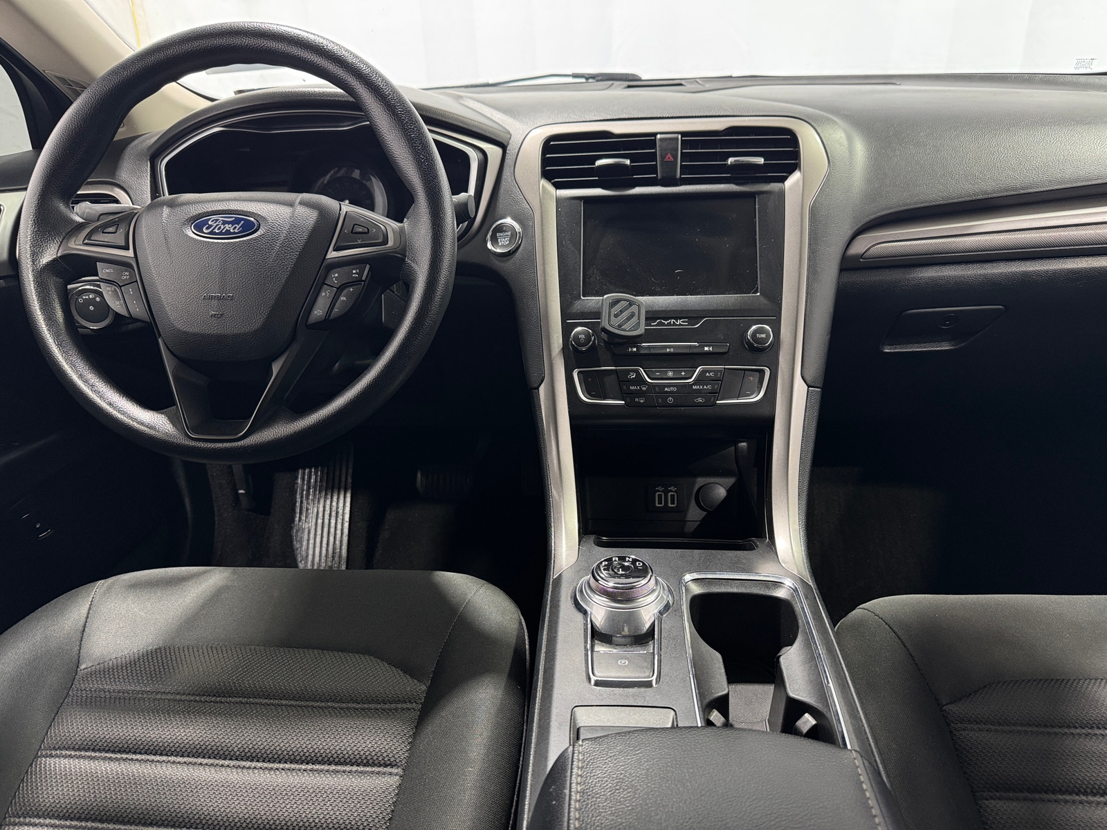 Thumbnail: 2019 Ford Fusion - 3