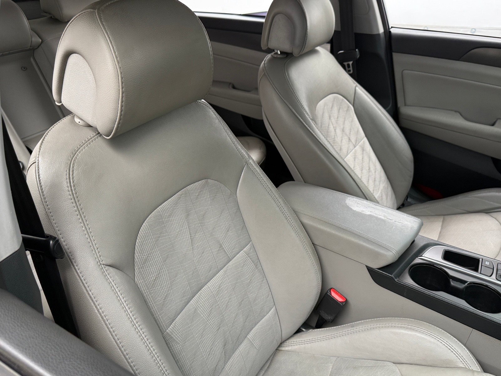 Thumbnail: 2015 Hyundai Sonata - 2