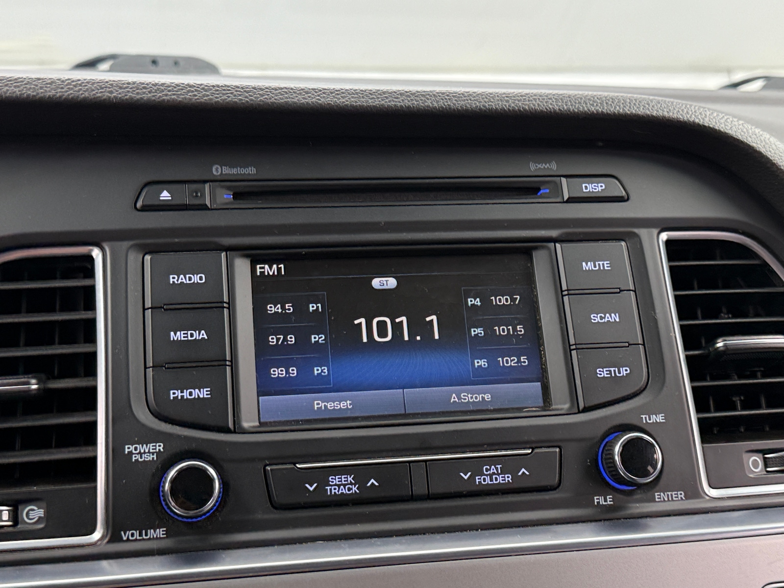 Thumbnail: 2015 Hyundai Sonata - 4
