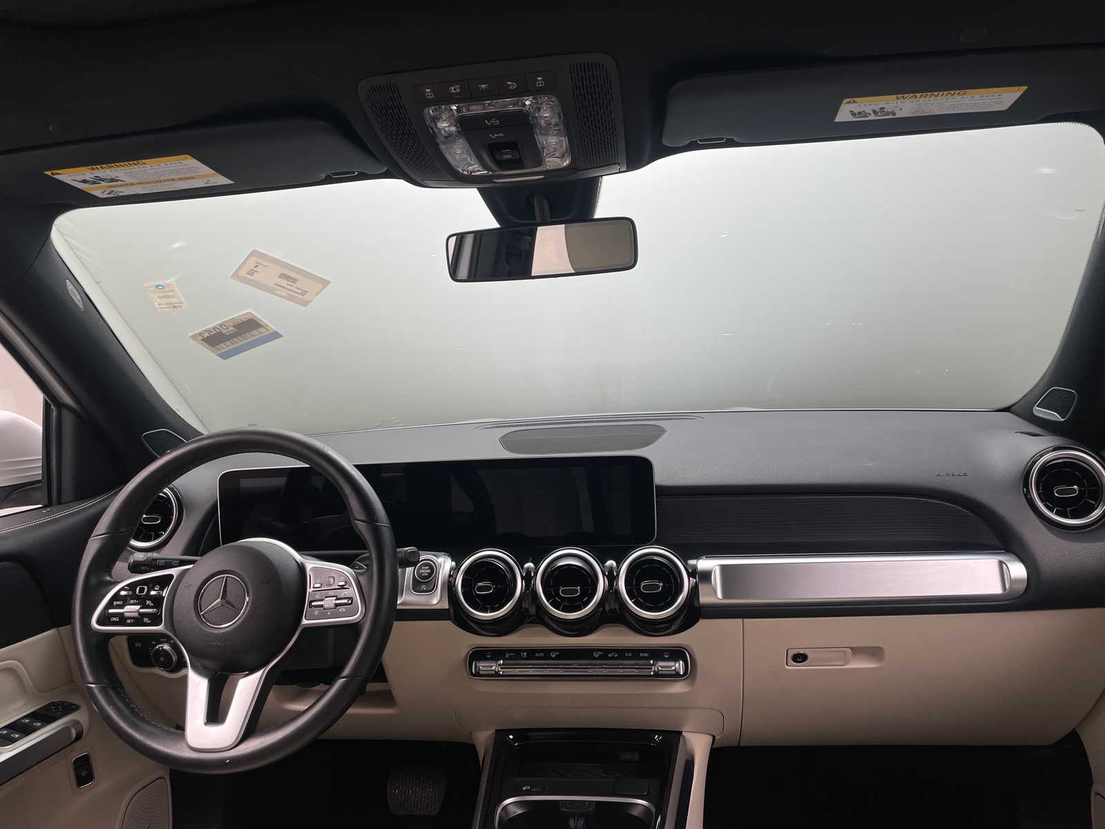 Thumbnail: 2020 Mercedes-Benz GLB - 2