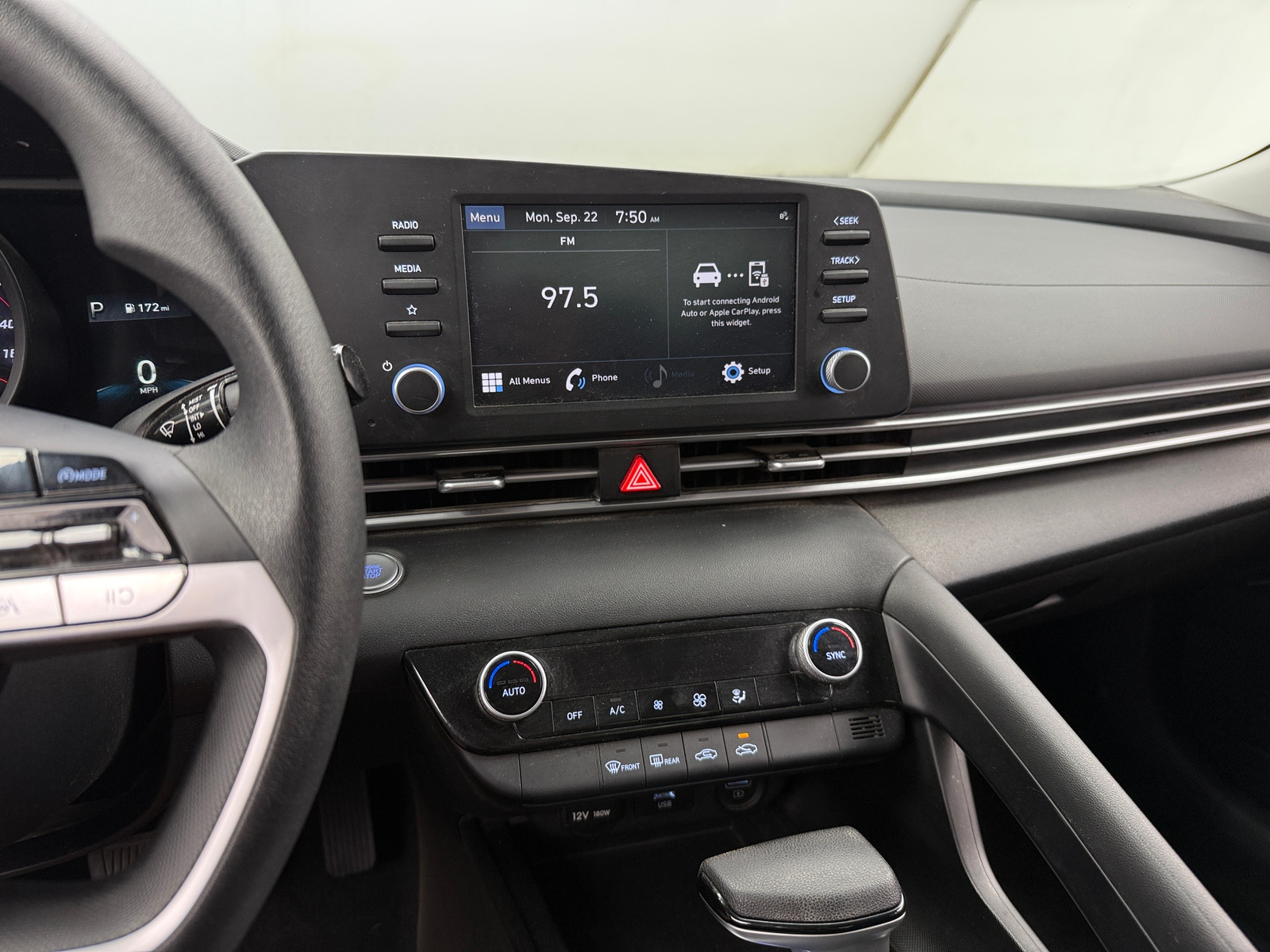 Thumbnail: 2023 Hyundai Elantra - 4