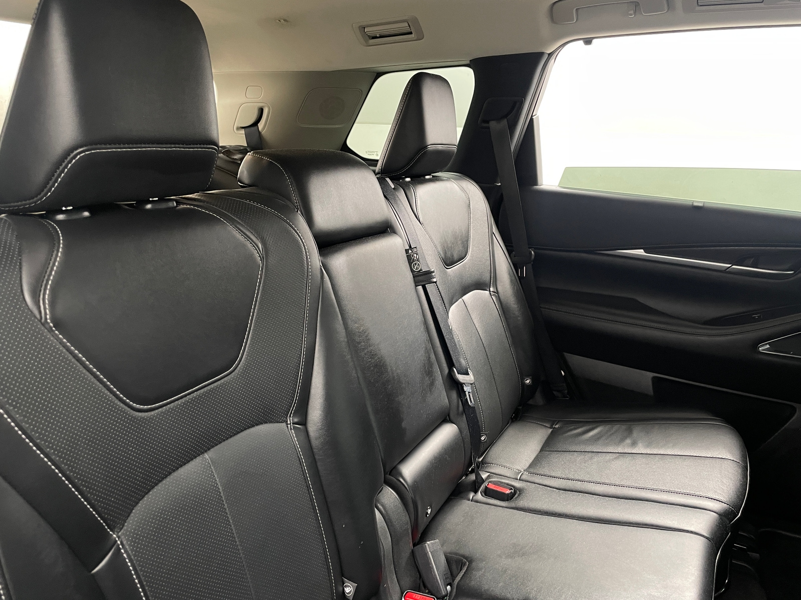 Thumbnail: 2022 INFINITI QX60 - 5