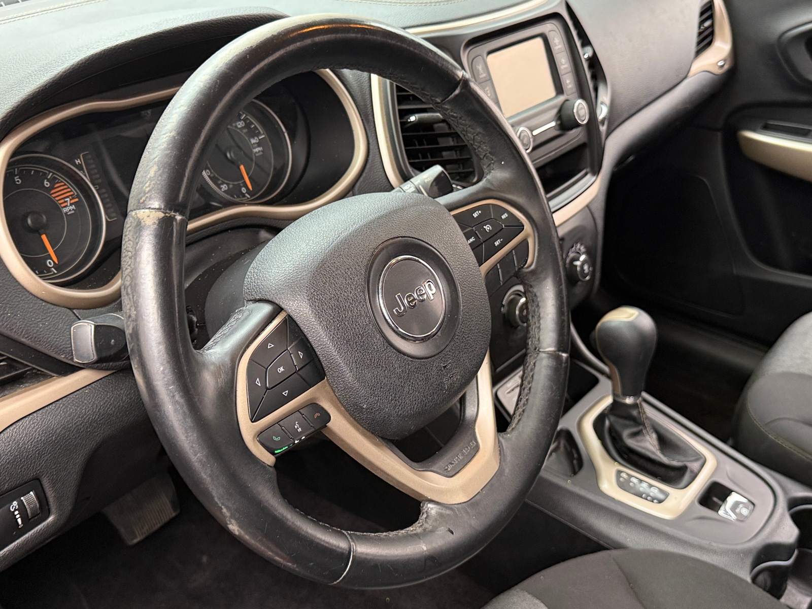 Thumbnail: 2018 Jeep Cherokee - 5