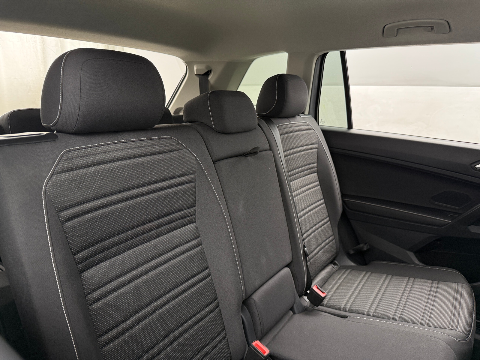 Thumbnail: 2024 Volkswagen Tiguan - 6