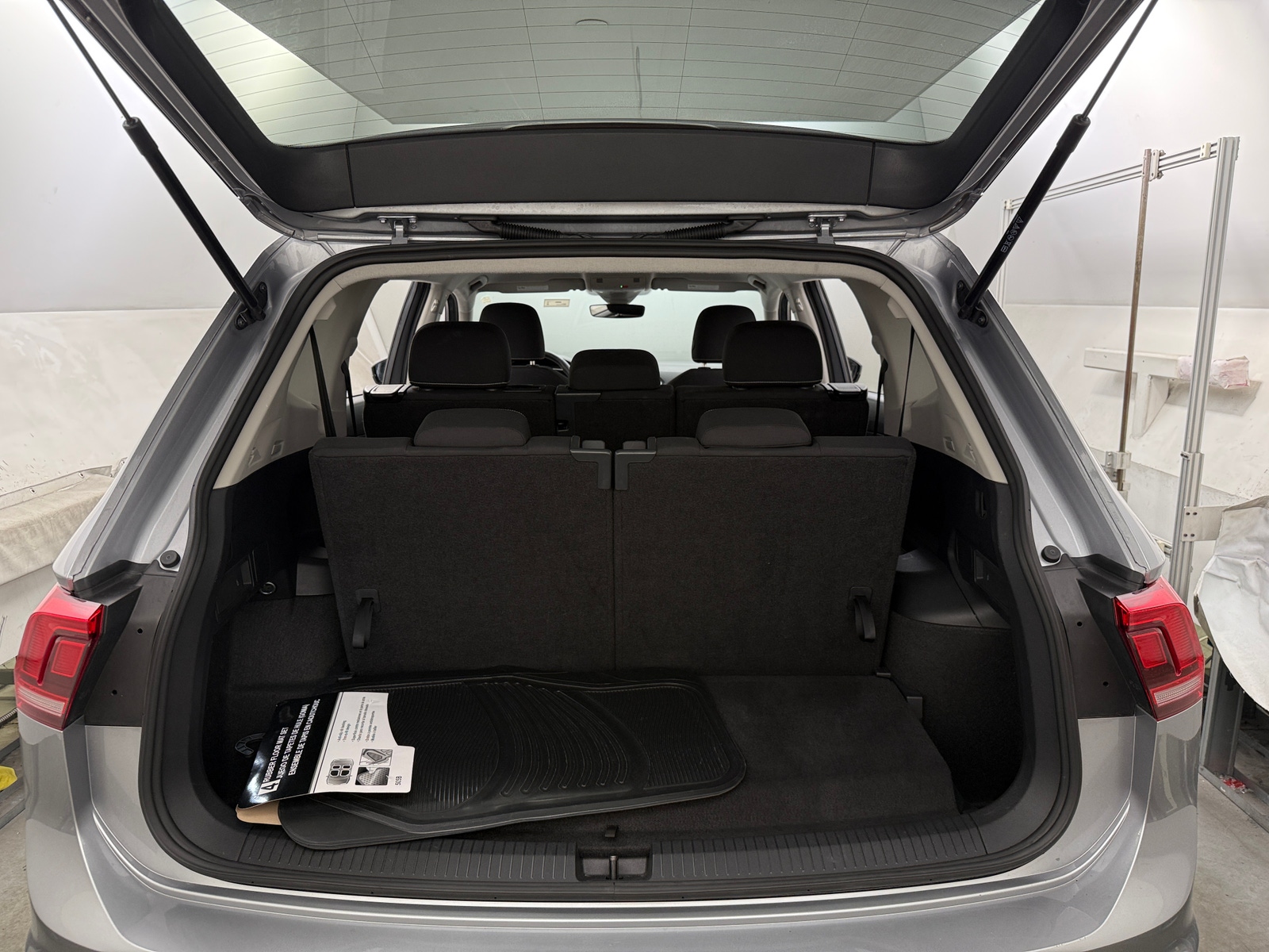 Thumbnail: 2024 Volkswagen Tiguan - 7