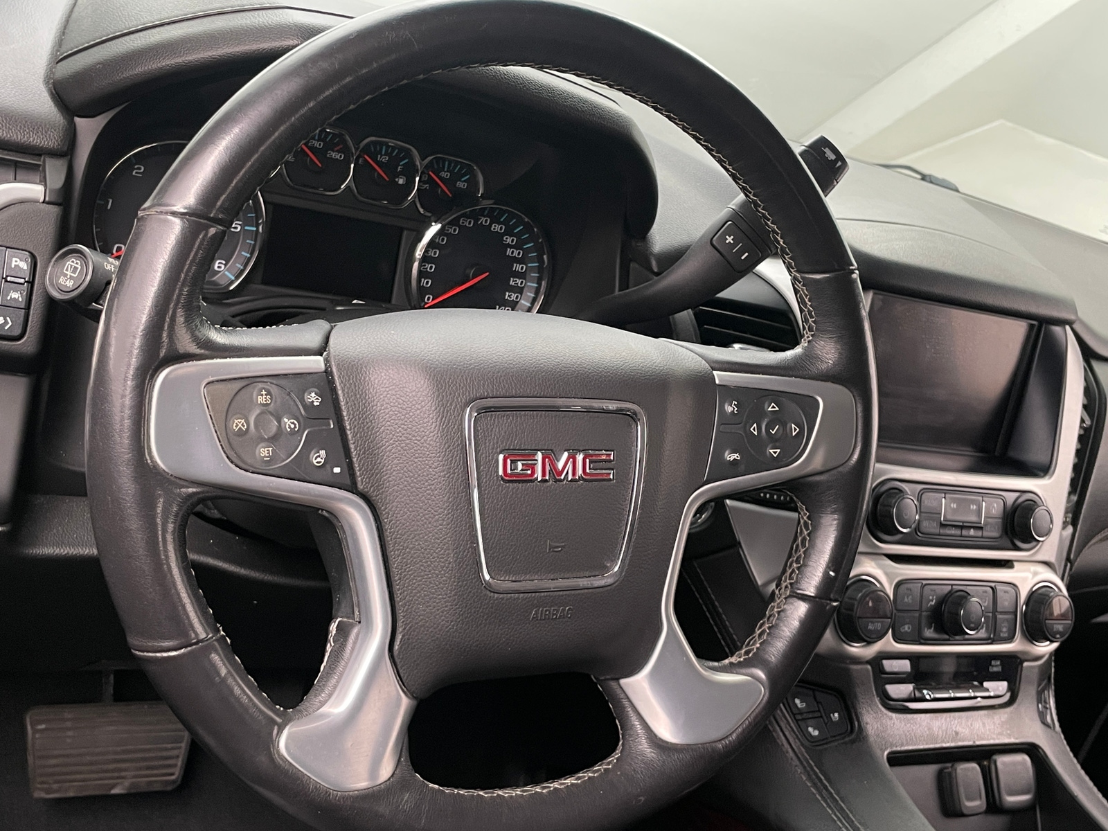 Thumbnail: 2020 GMC Yukon - 4