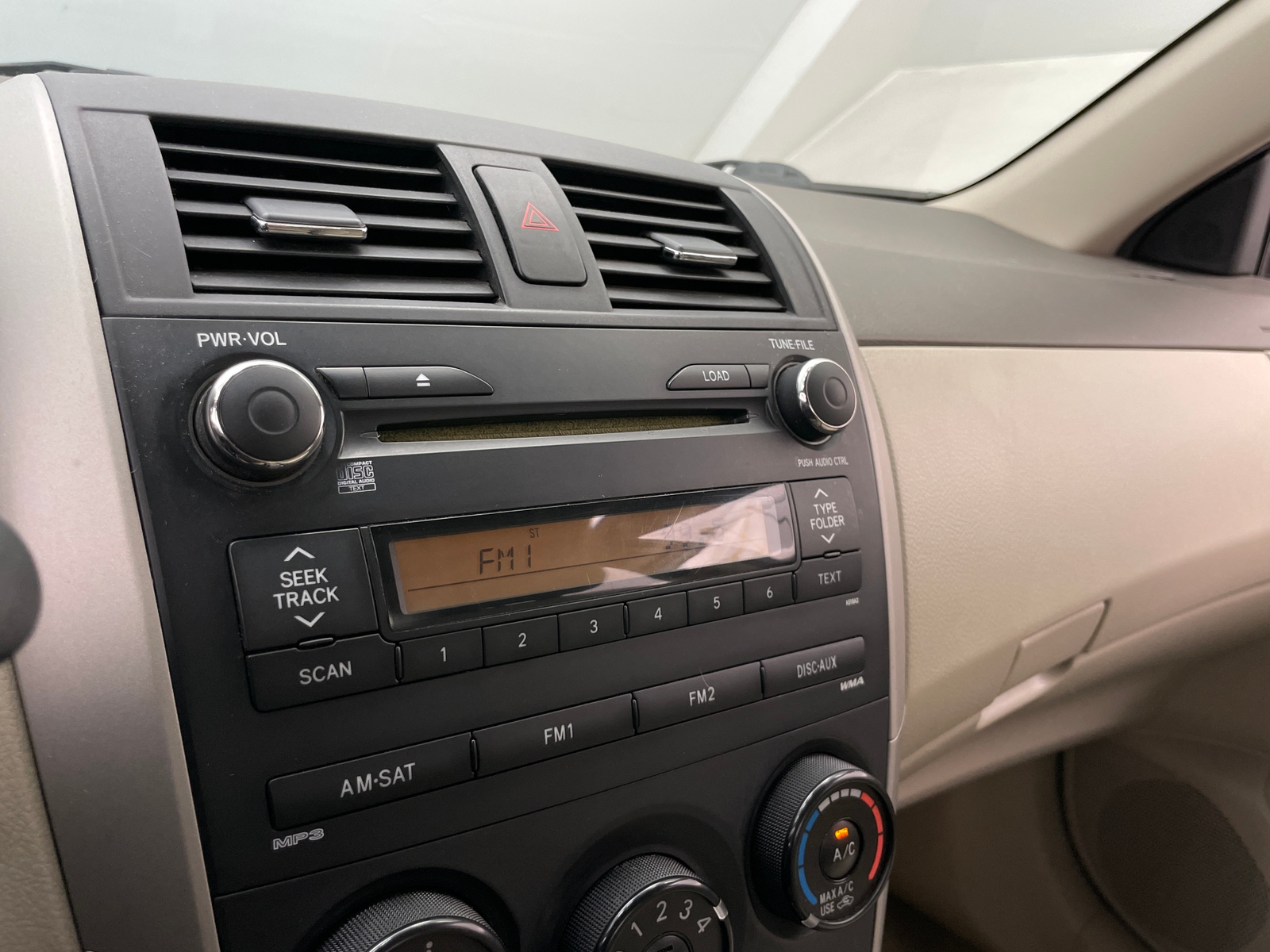Thumbnail: 2010 Toyota Corolla - 4