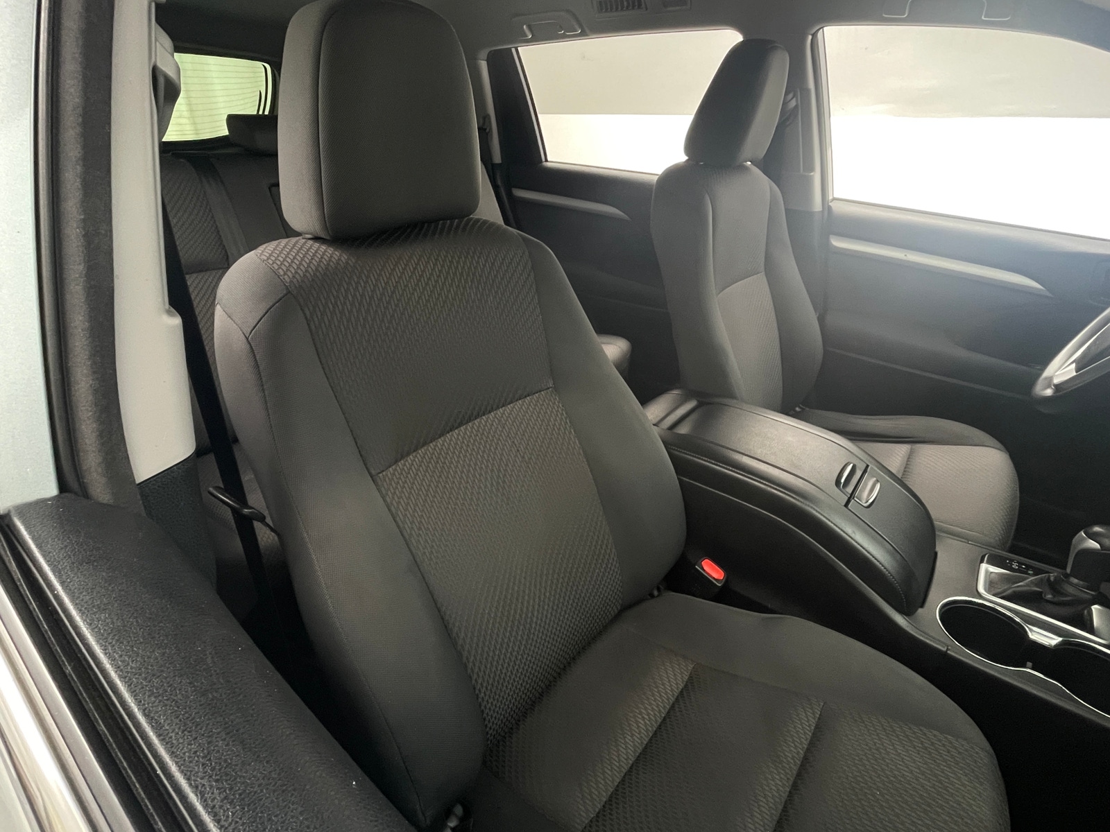Thumbnail: 2018 Toyota Highlander - 2