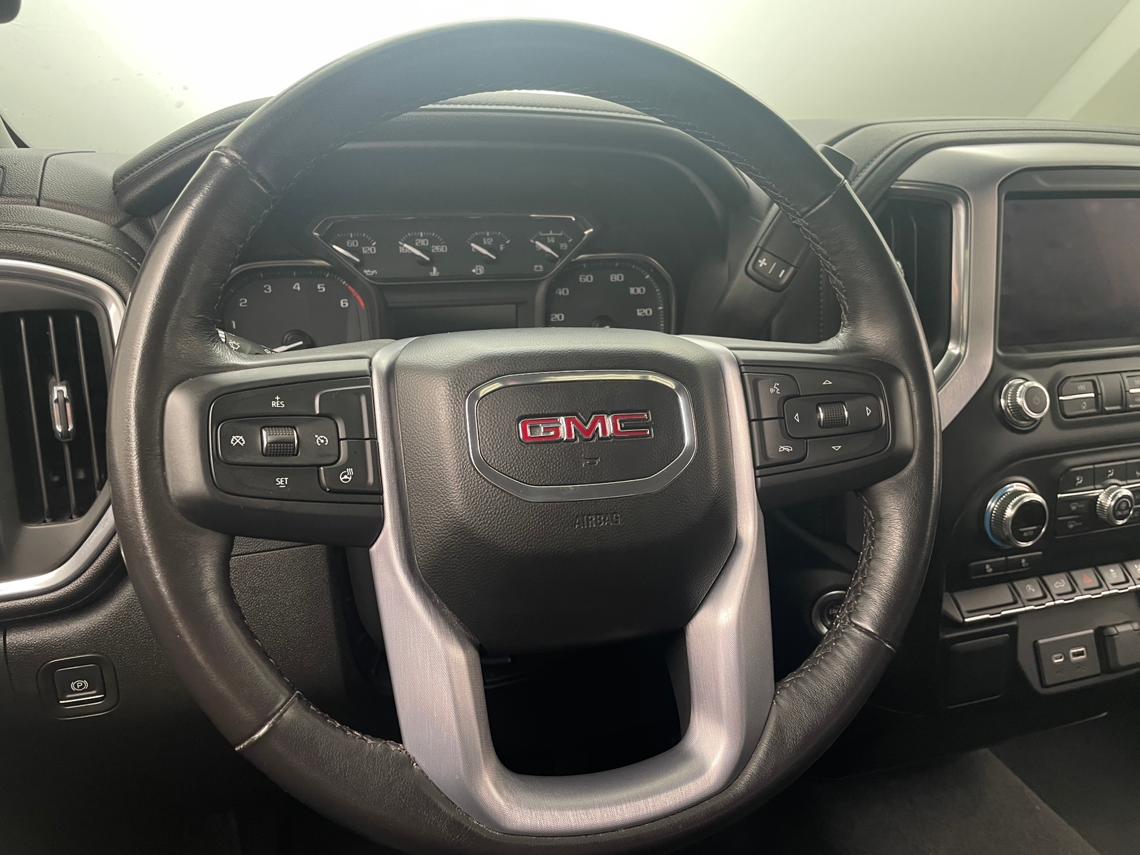 Thumbnail: 2022 GMC Sierra 1500 - 5