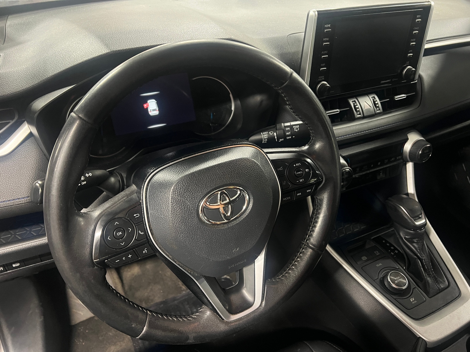 Thumbnail: 2020 Toyota RAV4 - 5