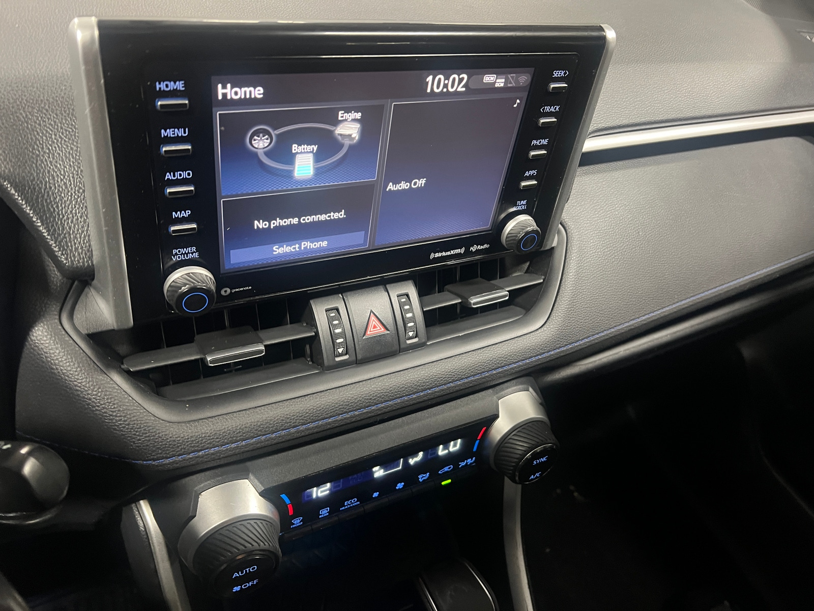 Thumbnail: 2020 Toyota RAV4 - 4